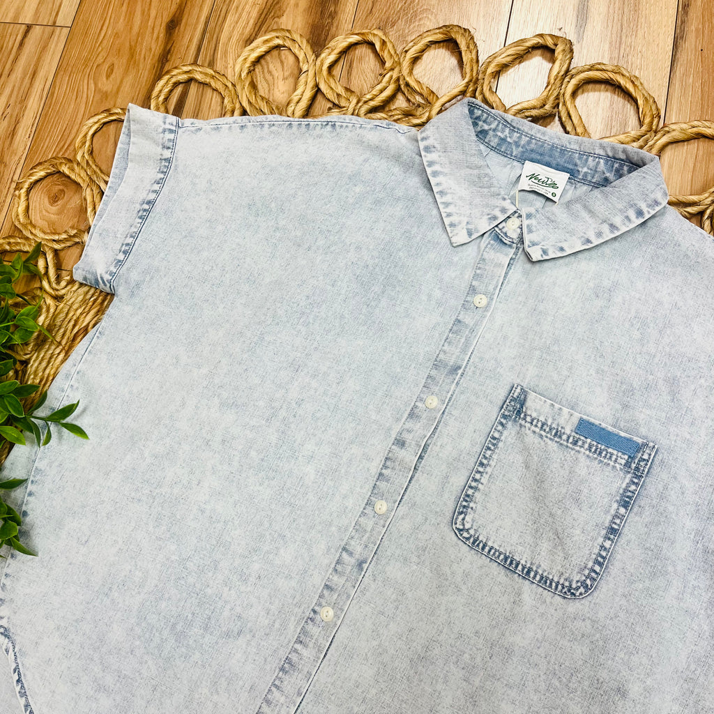 Women’s Very J Light Denim Mineral Washed Oversized Top