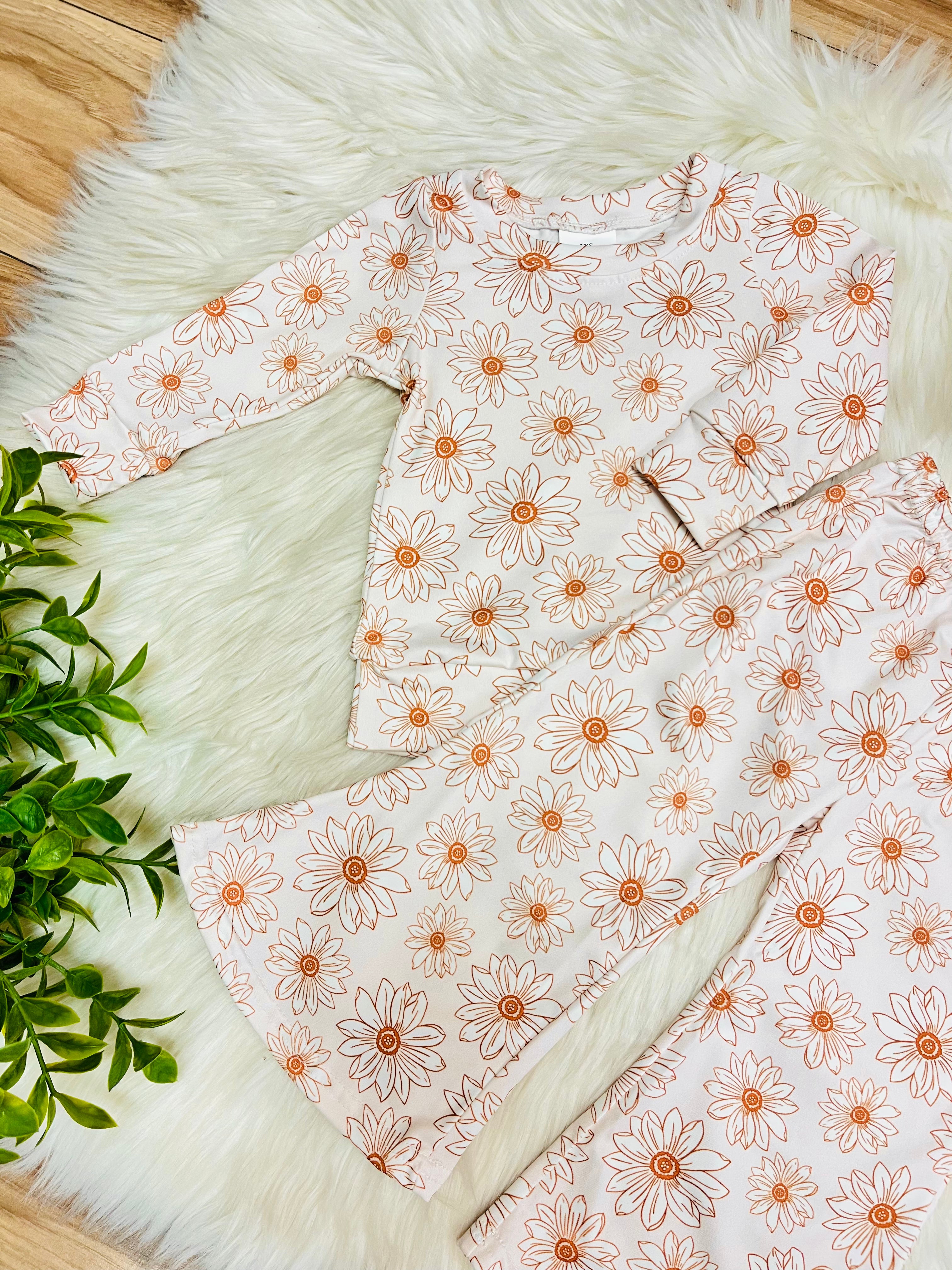 Girl’s Beige Floral Flare Pant Outfit