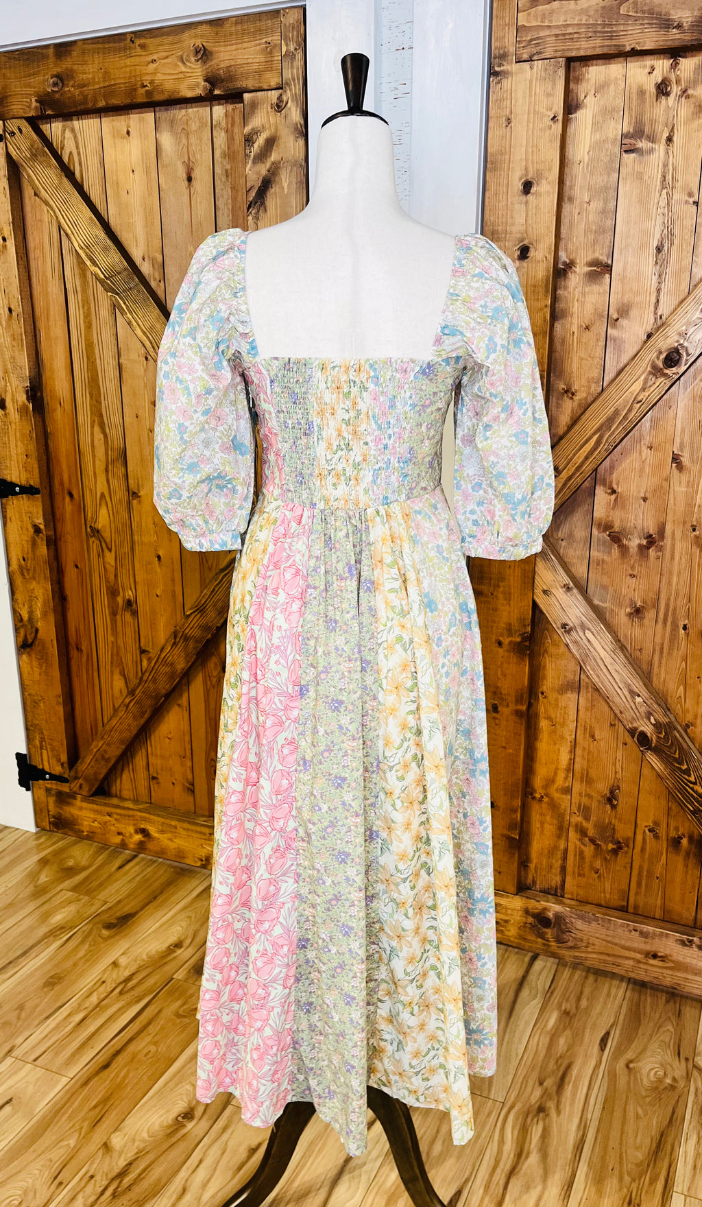 Women’s GiGiO Sage Mixed Print Midi Dress with a Smocked Back