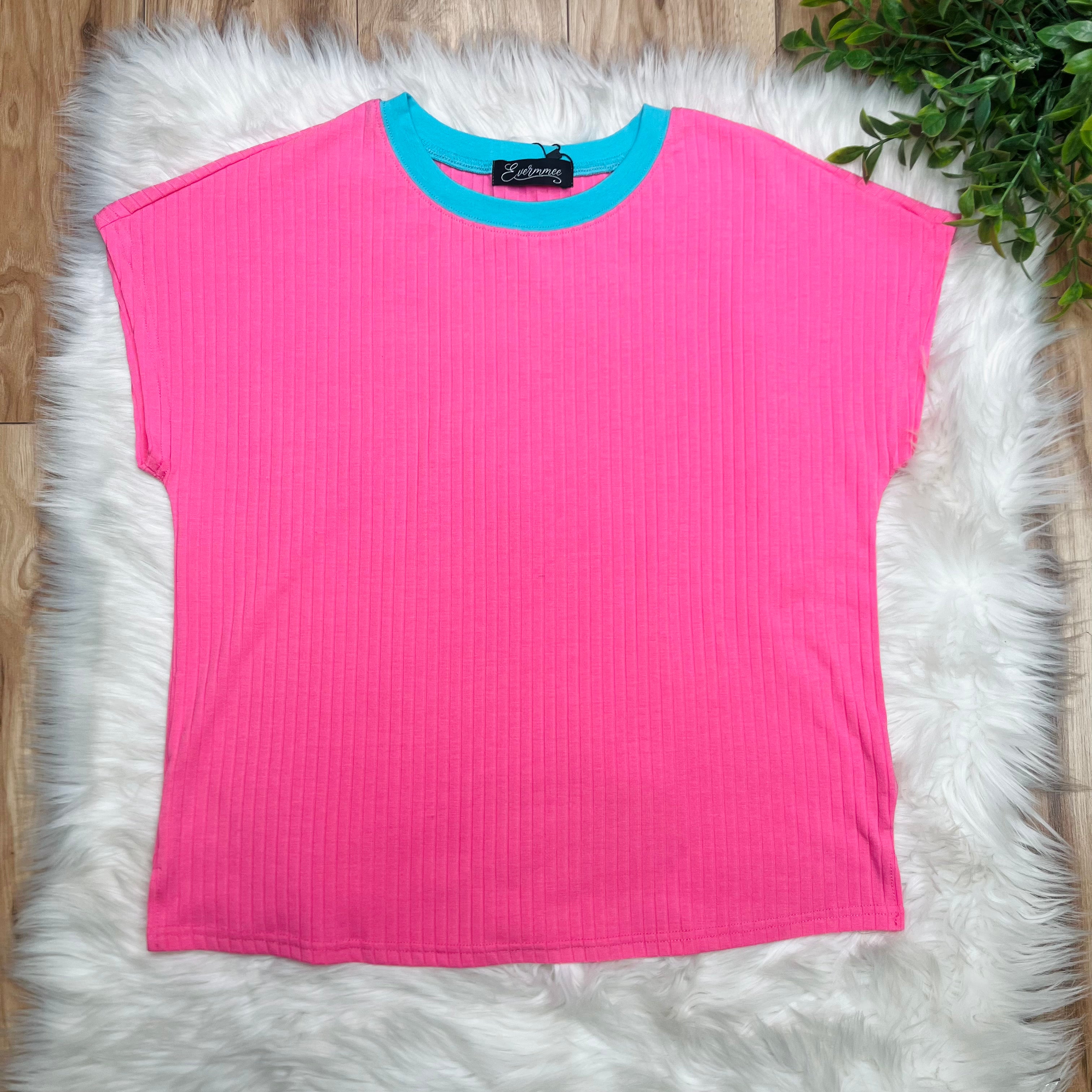Women’s Evermmee Pink Short Set with Blue Trim
