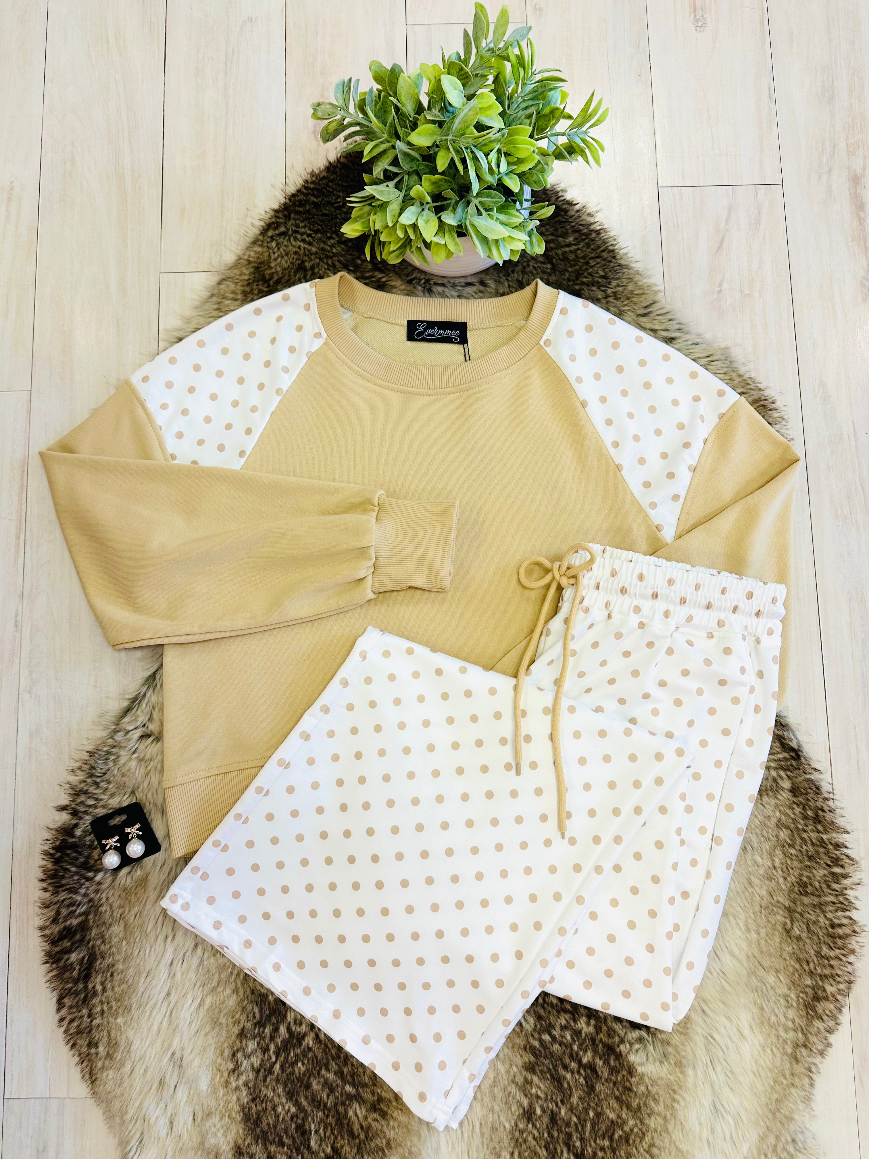 Women’s Evermmee tan polka dot pant set