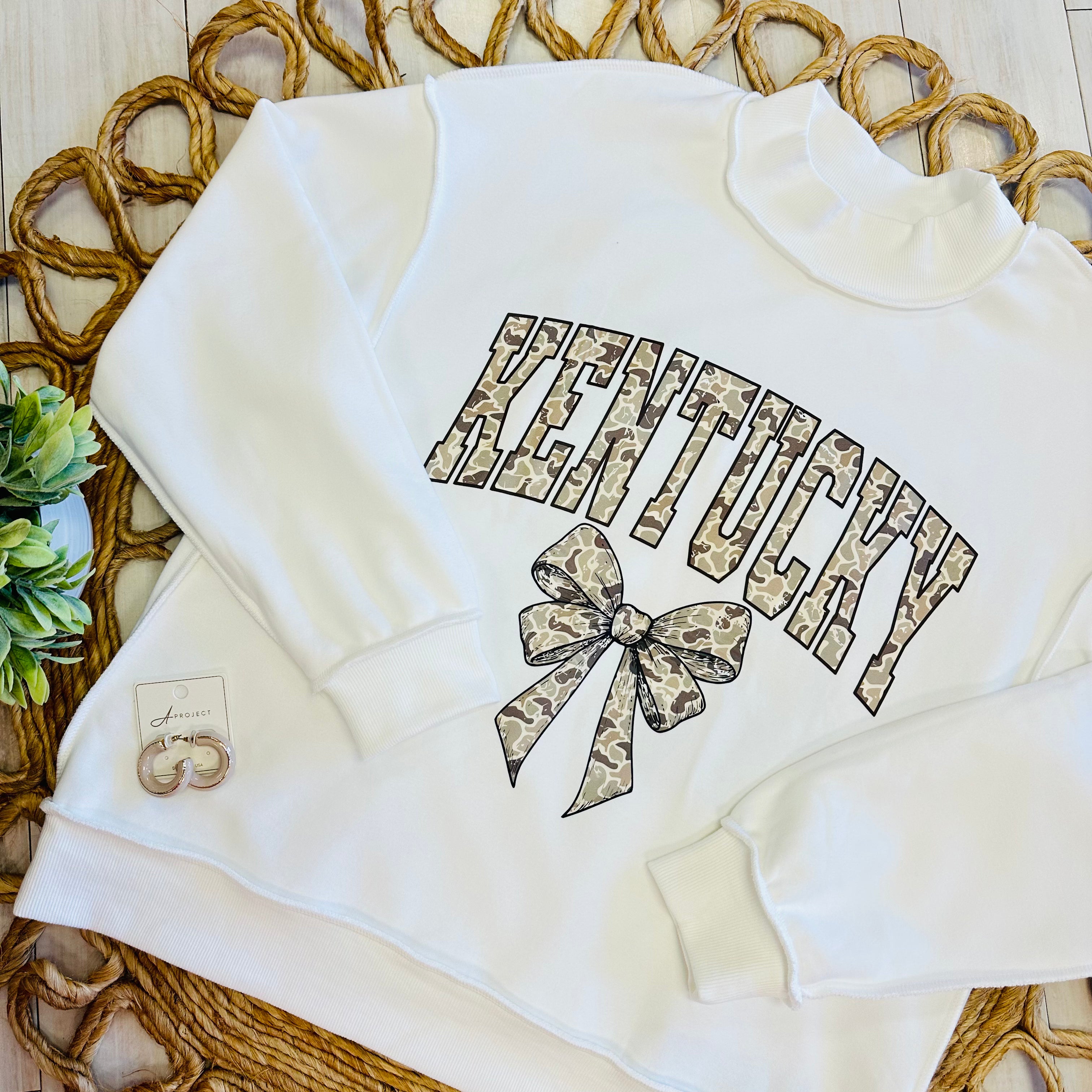 Women’s Evermmee Reversible White Kentucky Crewneck with Camo Print