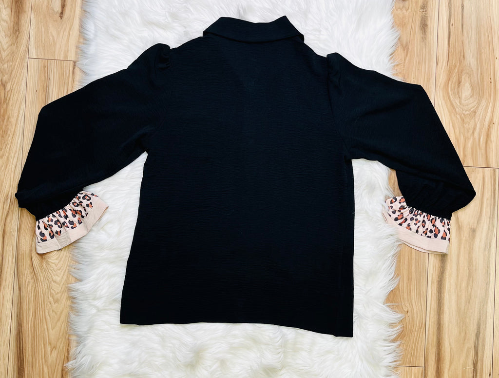 Women’s Evermmee Black Cheetah Detail Top- True to Size