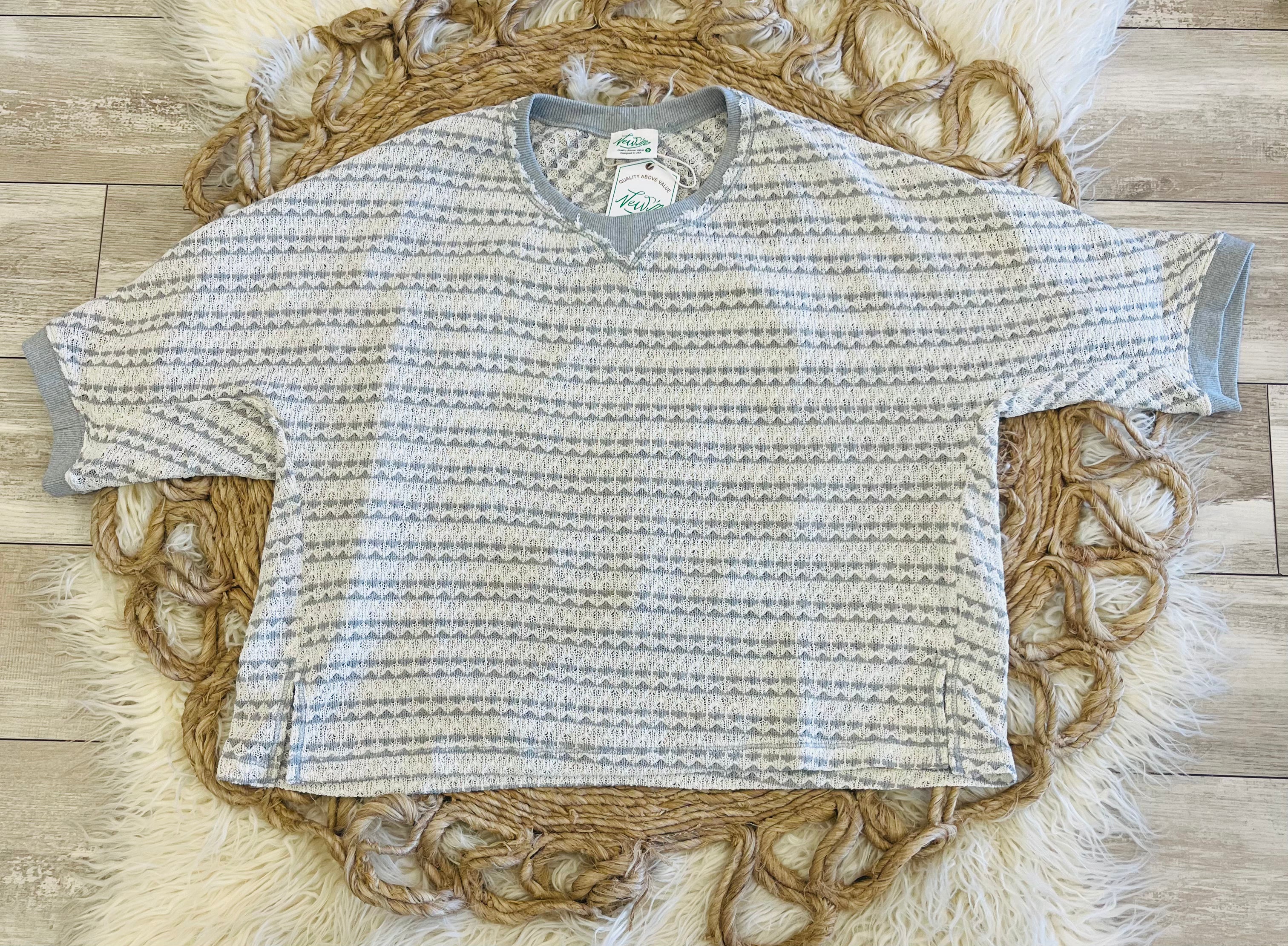 Women’s Very J Grey and White Knit Top