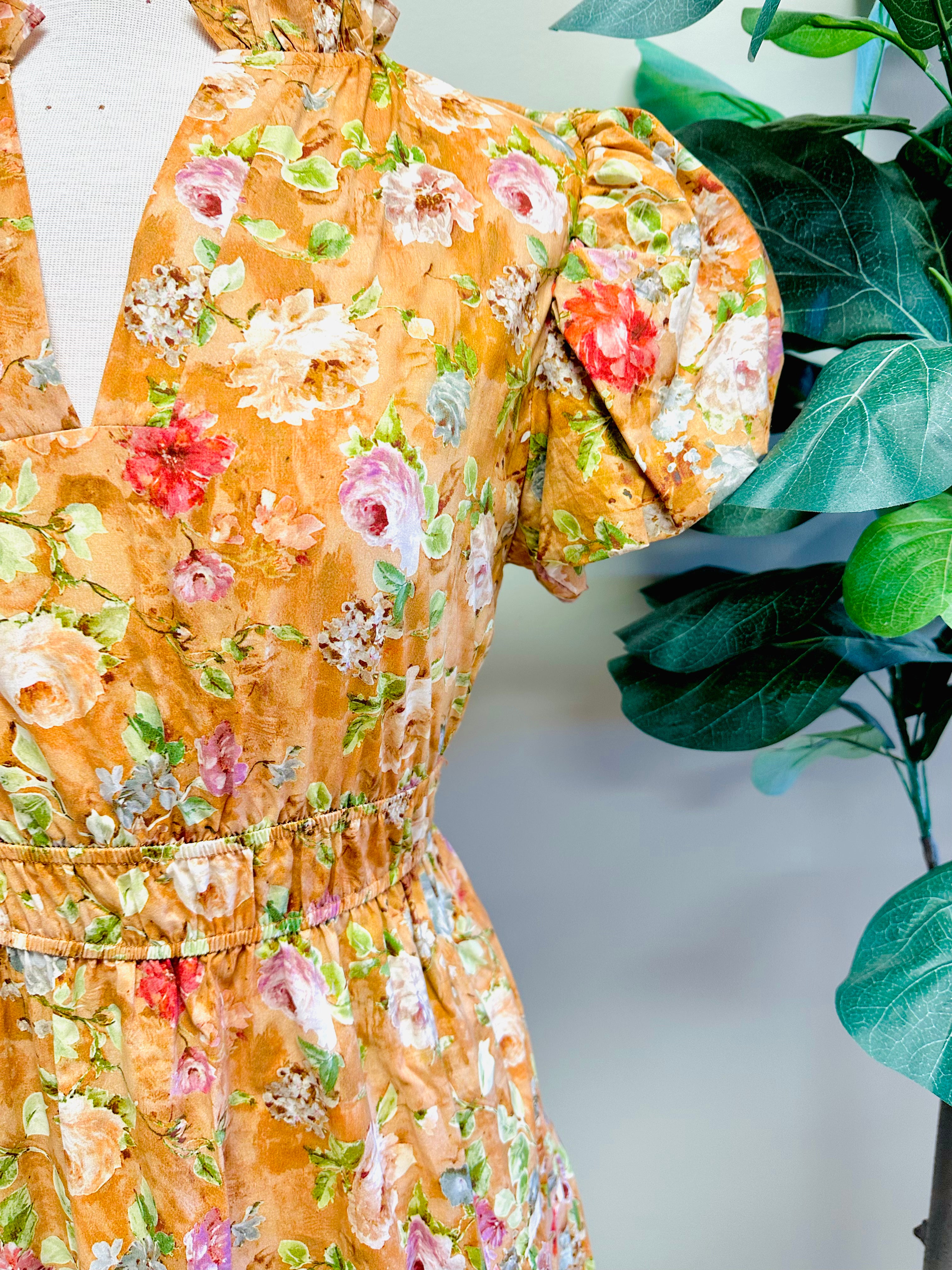 Women’s Terra Cotta Puff Sleeve Floral Dress