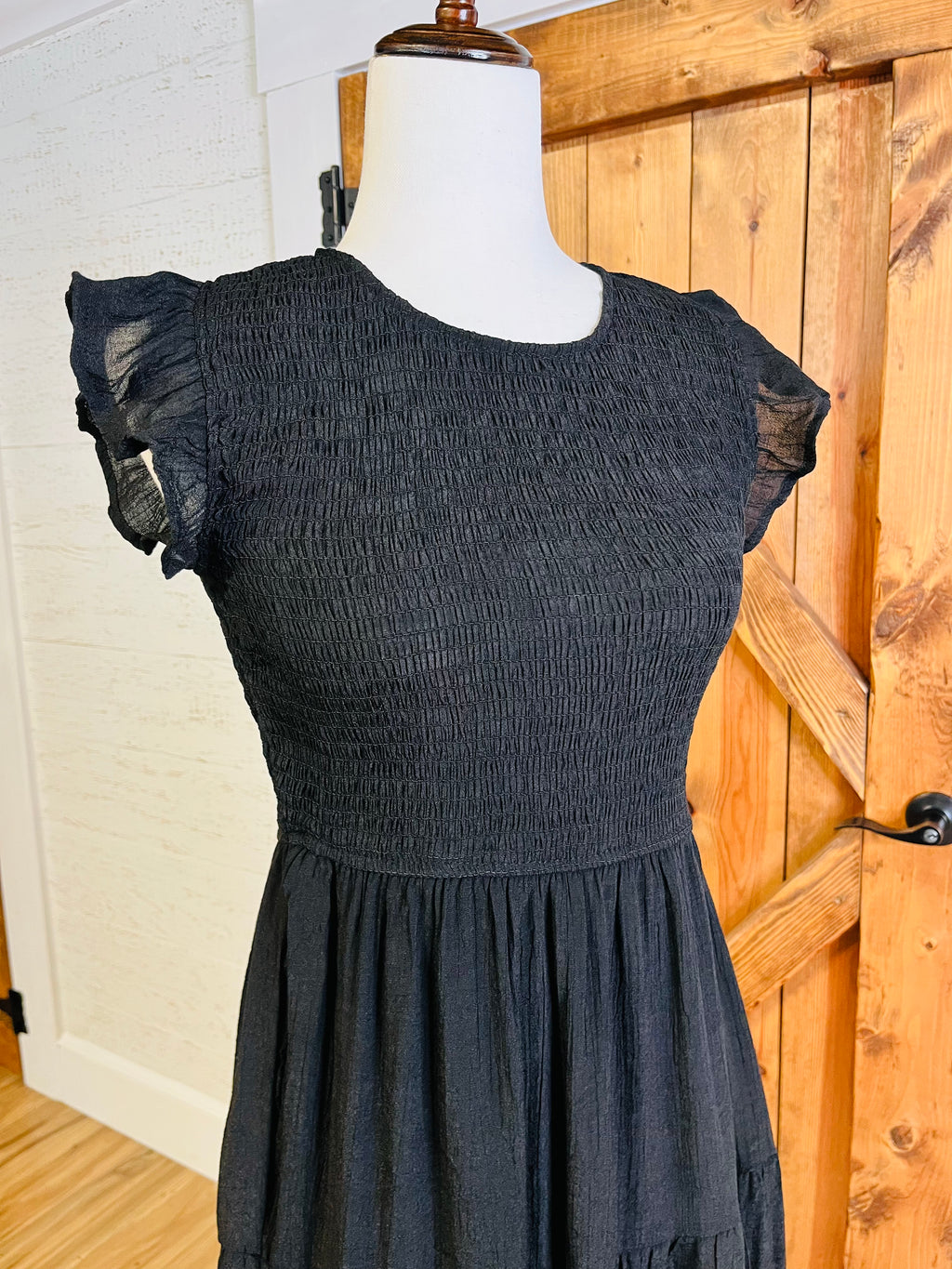 Women’s Blu Pepper Black Tiered Smocked Dress