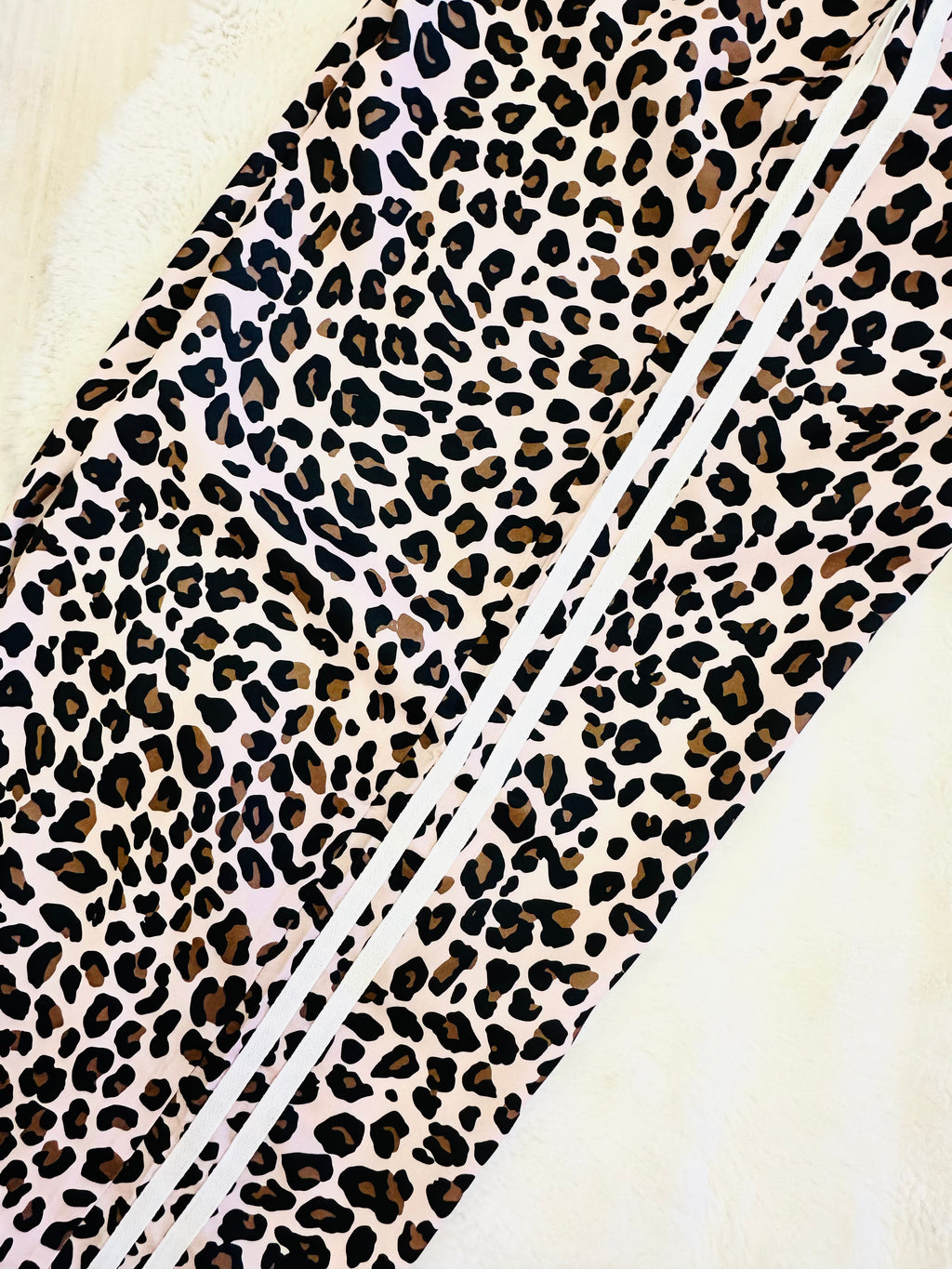 Women’s Cheetah Print Wide-Leg Side Stripe Pants