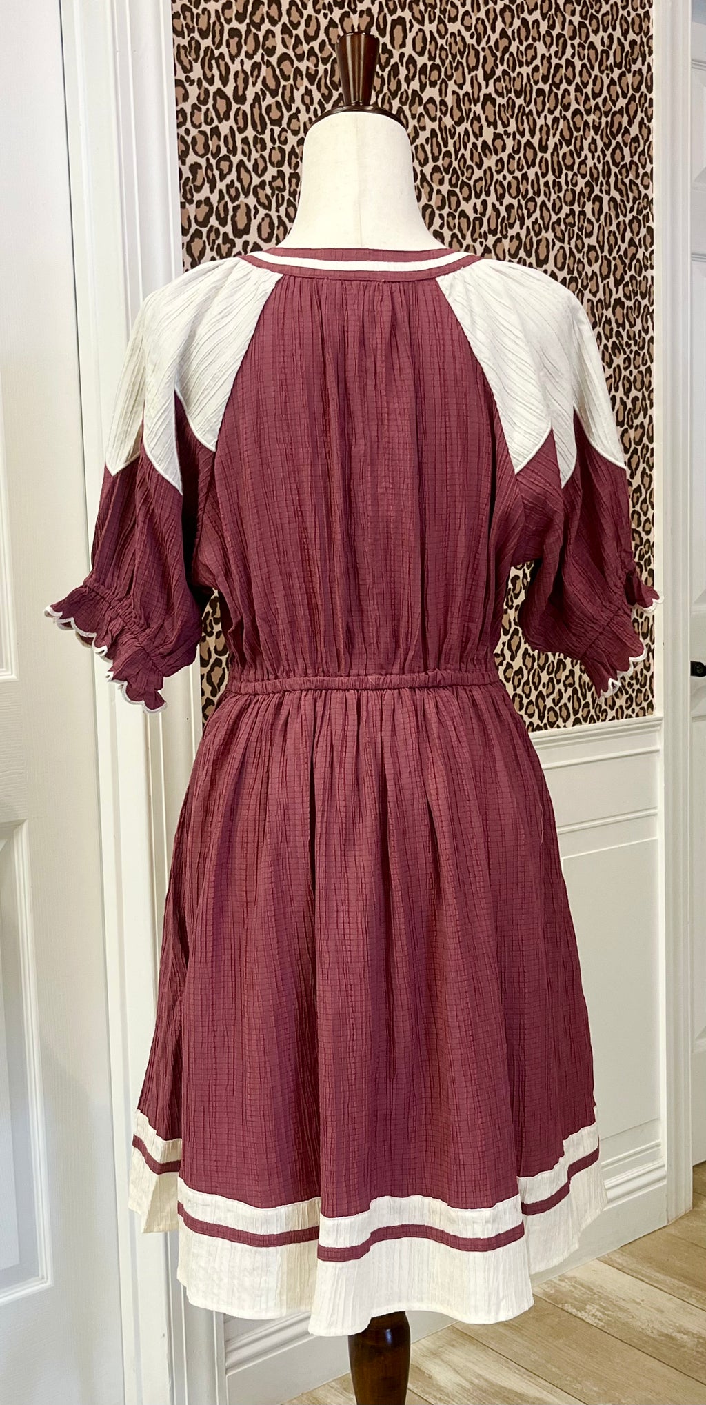 Women’s Umgee Deep Rose Textured Split Neck Dress