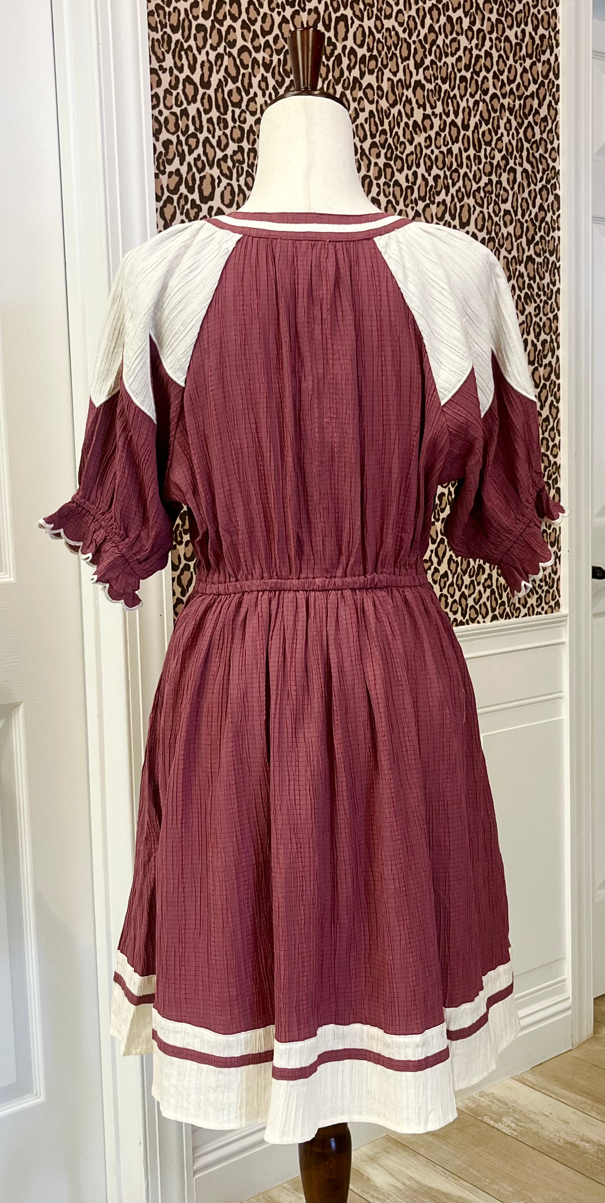 Women’s Umgee Deep Rose Textured Split Neck Dress