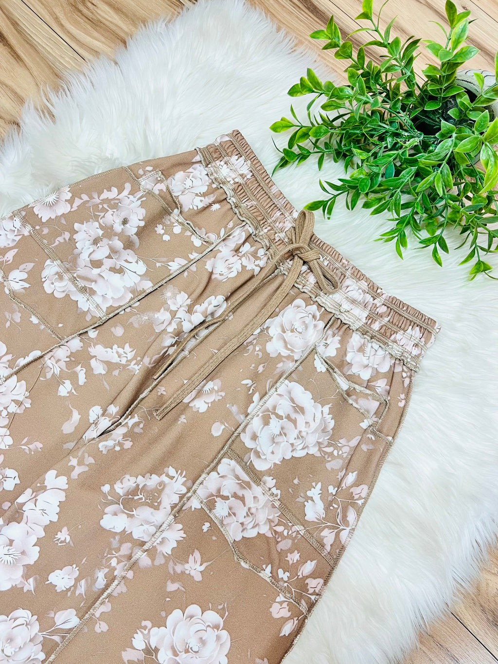 Women’s Anniewear Latte Rose Print Barrel Knit Pants- True to Size