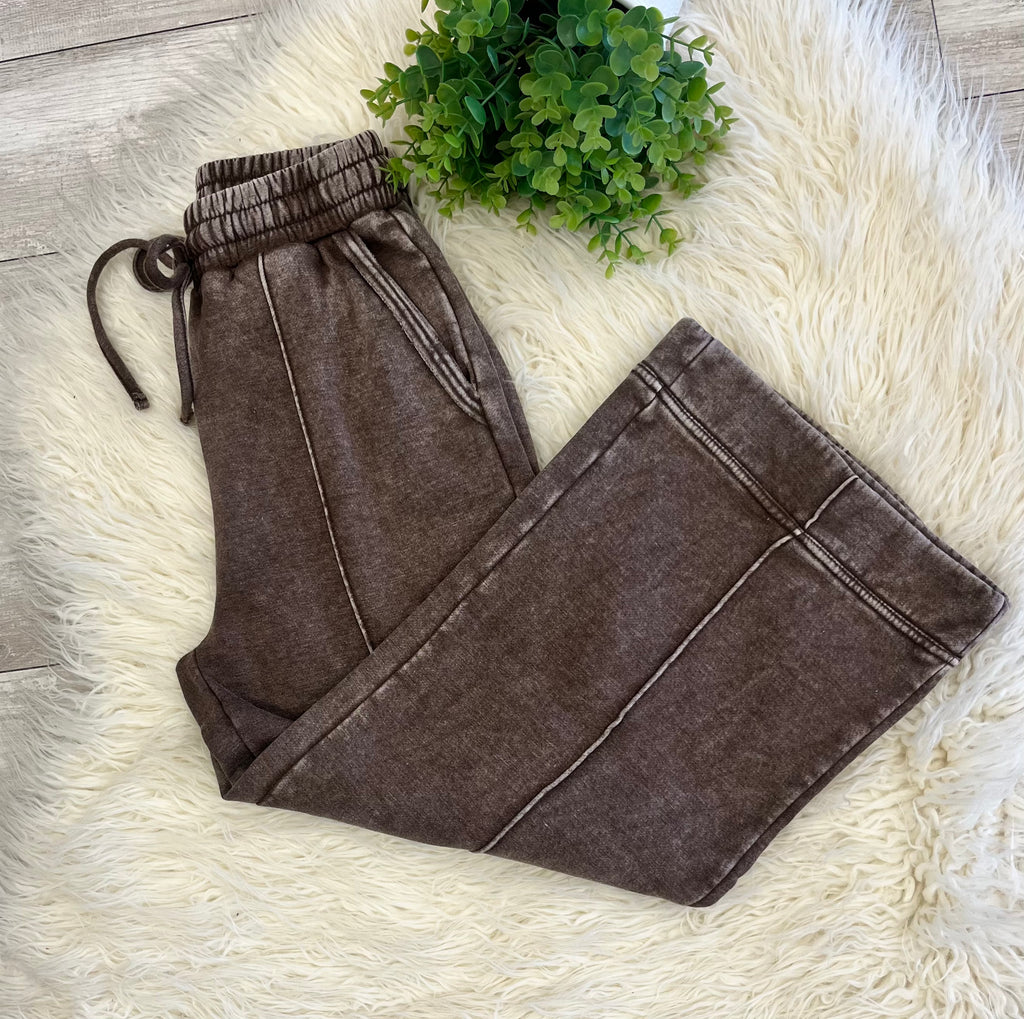 Women’s Zenana Mineral Wash Exposed Seam pants in Chocolate -True to size