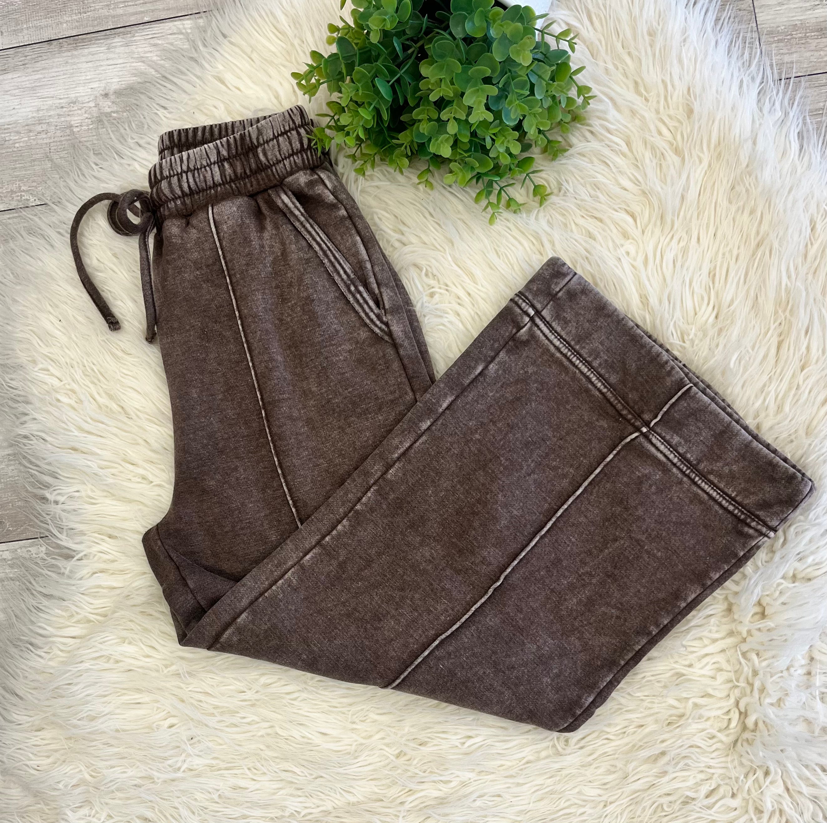 Women’s Zenana Mineral Wash Exposed Seam pants in Chocolate -True to size