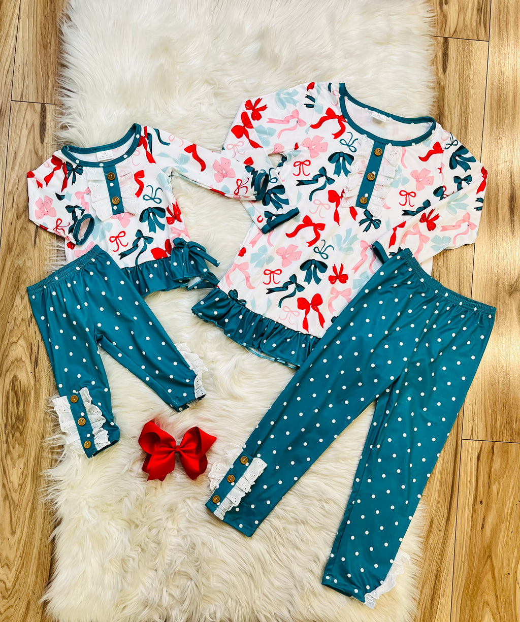 Girl’s Red and Green Bow Set