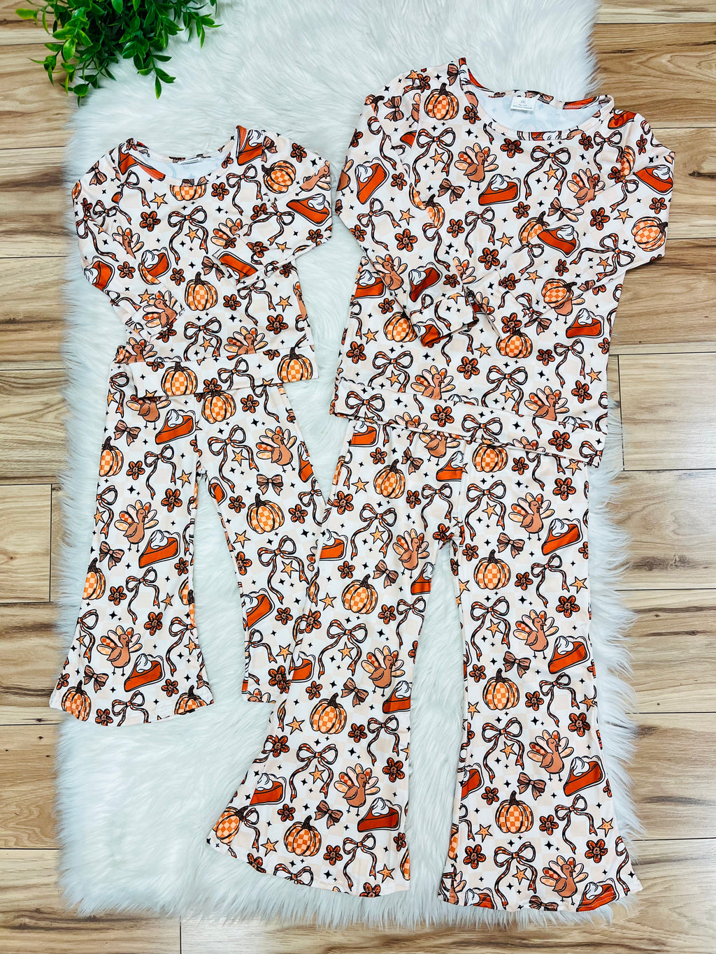 Girl’s Thanksgiving Mixed Print Outfit