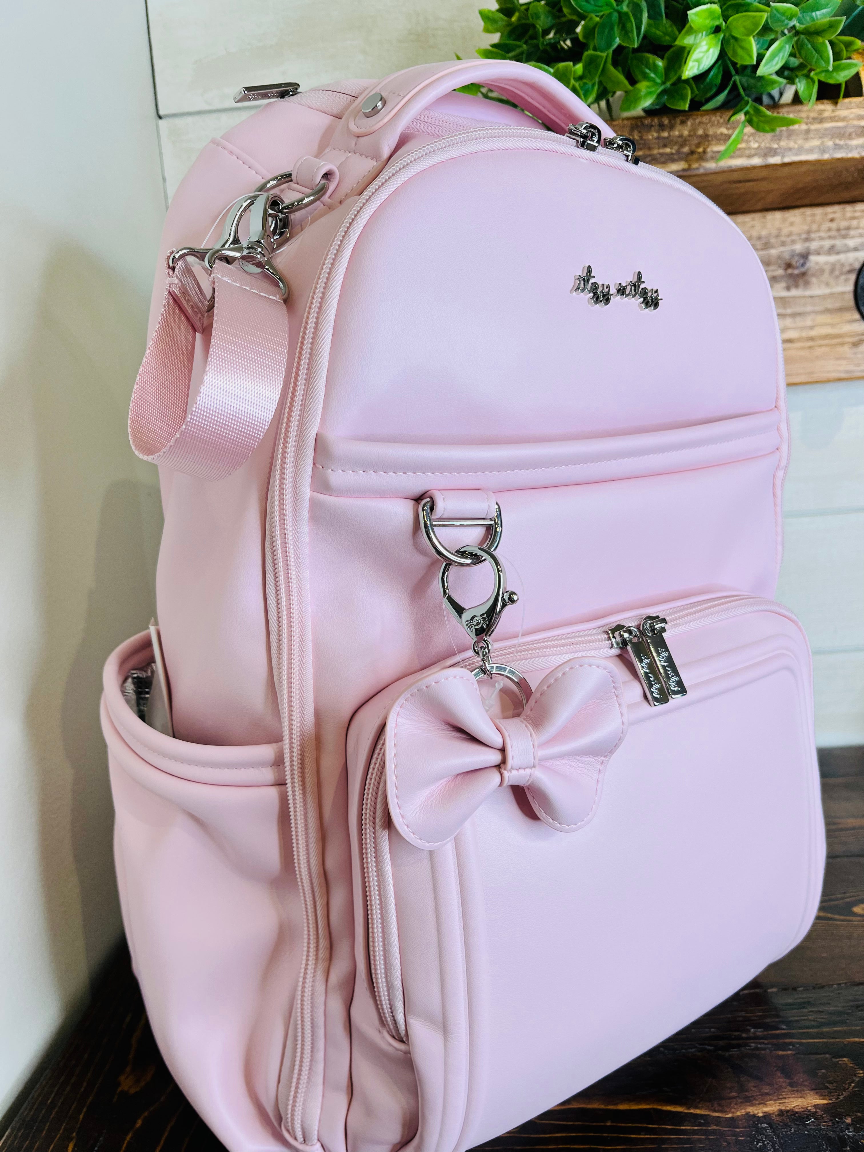 Itzy Ritzy Boss Plus Pink Ribbon Diaper Bag