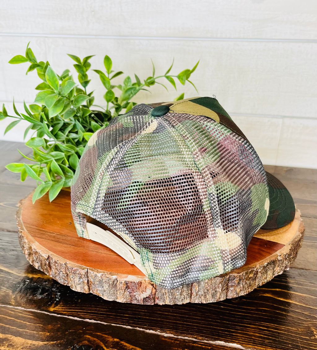 Women’s Mommin’ Camo Mesh Hat