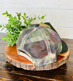 Women’s Mommin’ Camo Mesh Hat