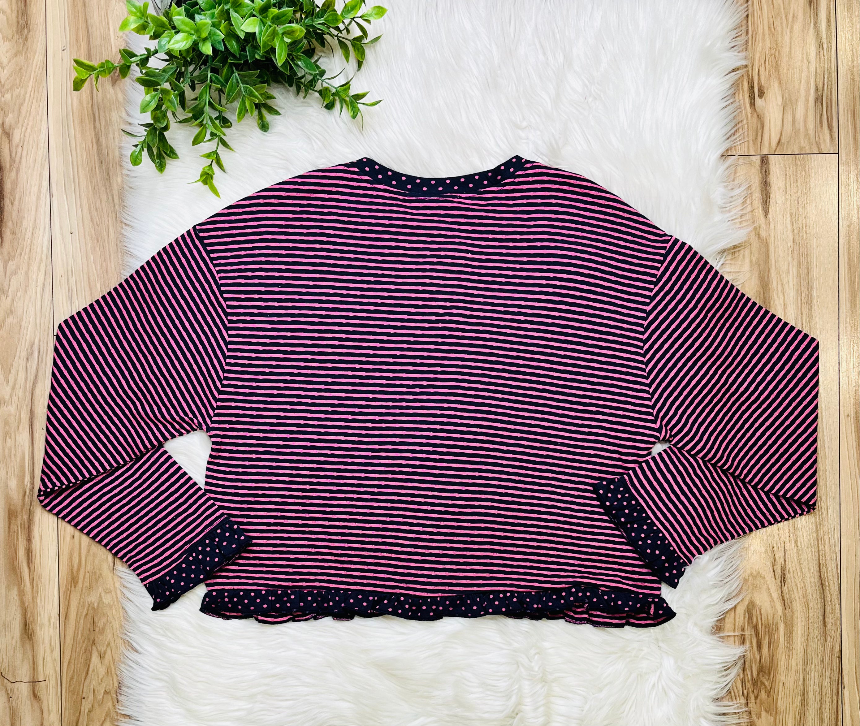 Women’s Very J Navy and Pink Stripe and Polka Dot Top- True to size