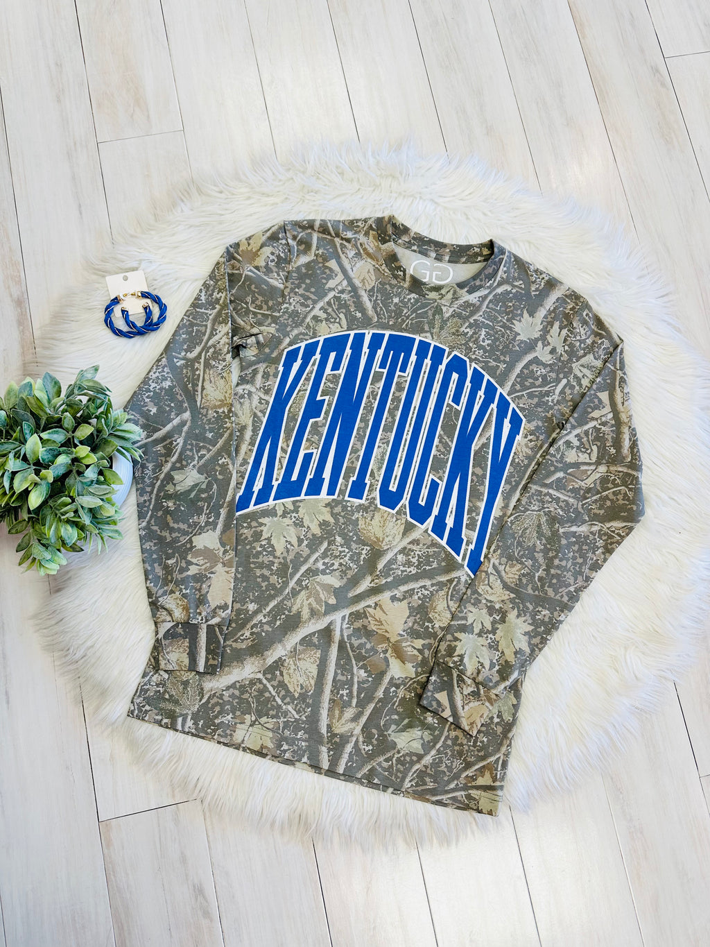 Women’s Golden Girls Long Sleeve Camo Kentucky Tee