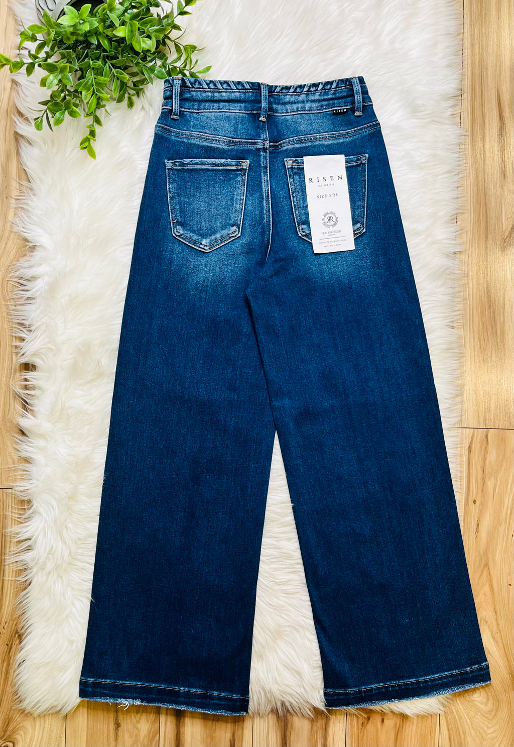 Women’s Risen Waist Detail High Rise Jeans 1628