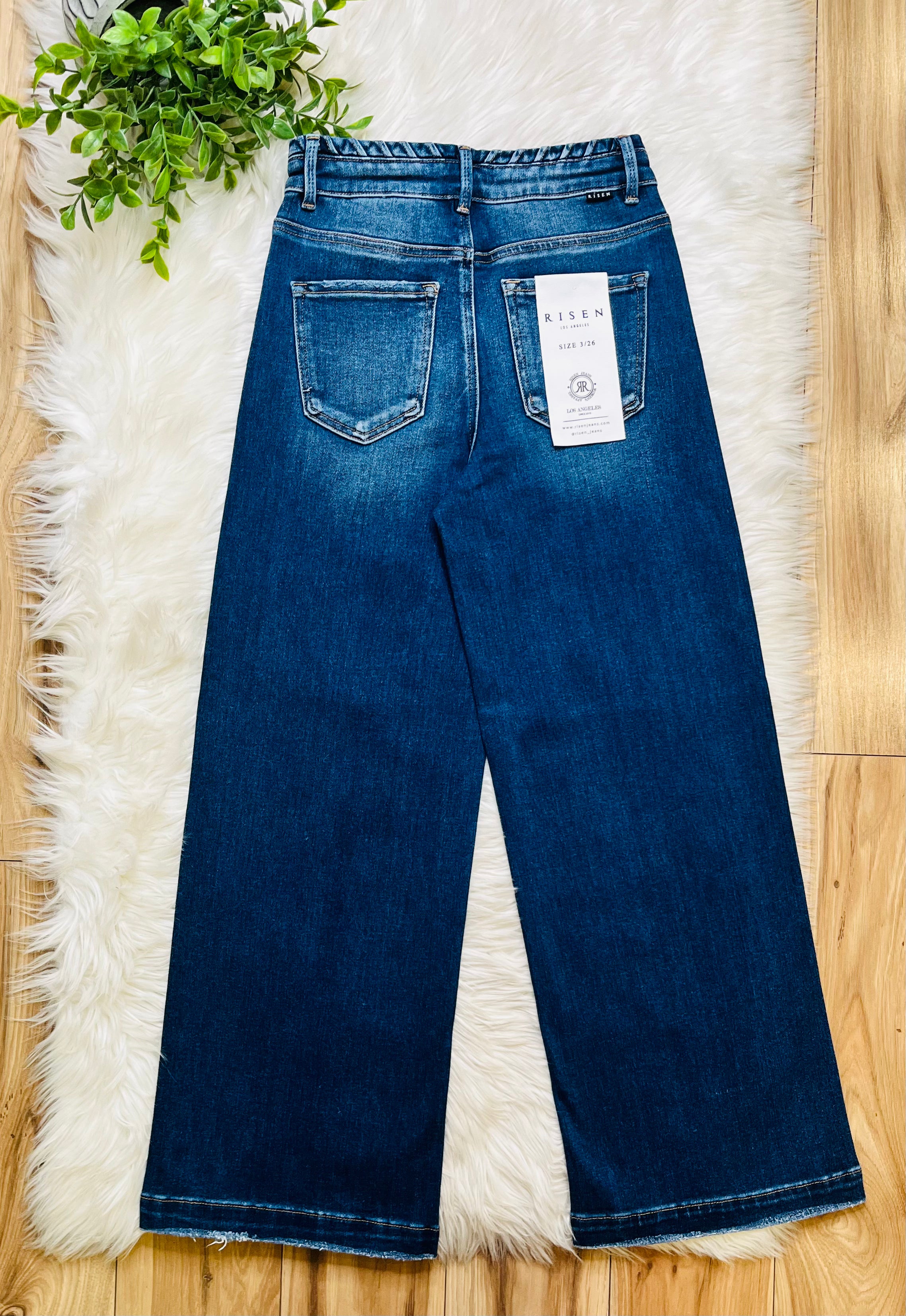 Women’s Risen Waist Detail High Rise Jeans 1628