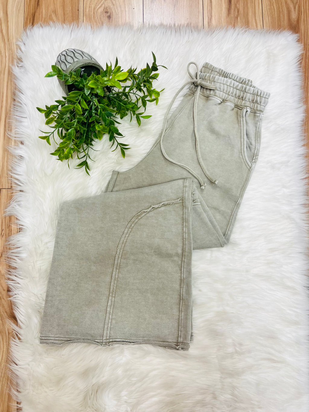 Women’s Zenana Ash Mocha Wide Leg Acid Wash Pants- Oversized