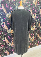 Women’s Evermmee Curvy Black Ribbed Dress with Pockets