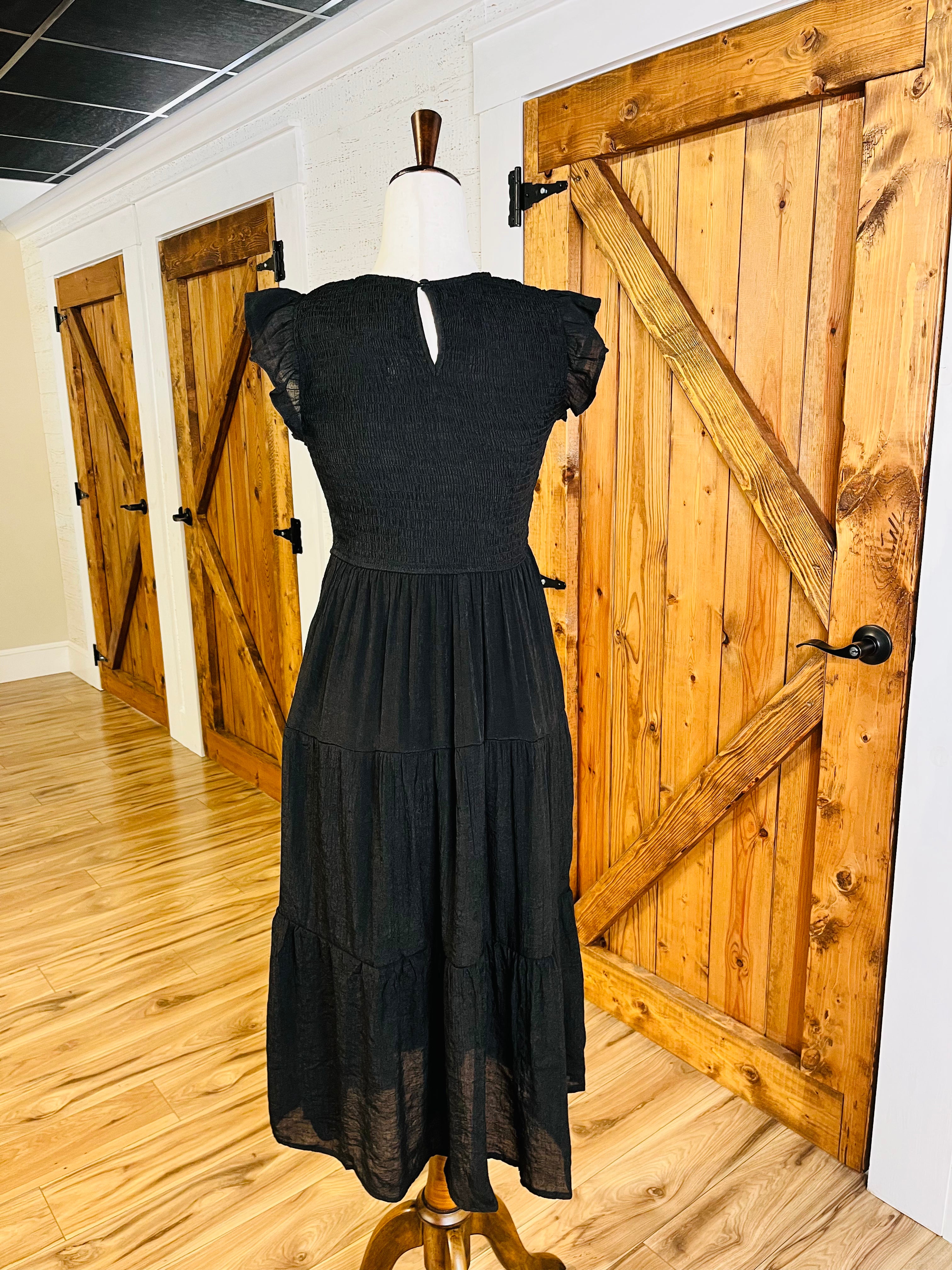 Women’s Blu Pepper Black Tiered Smocked Dress