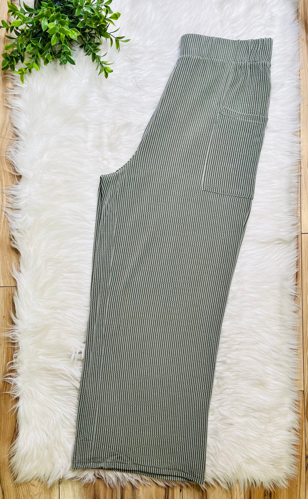 Women’s Evermmee Curvy Olive Ribbed Set