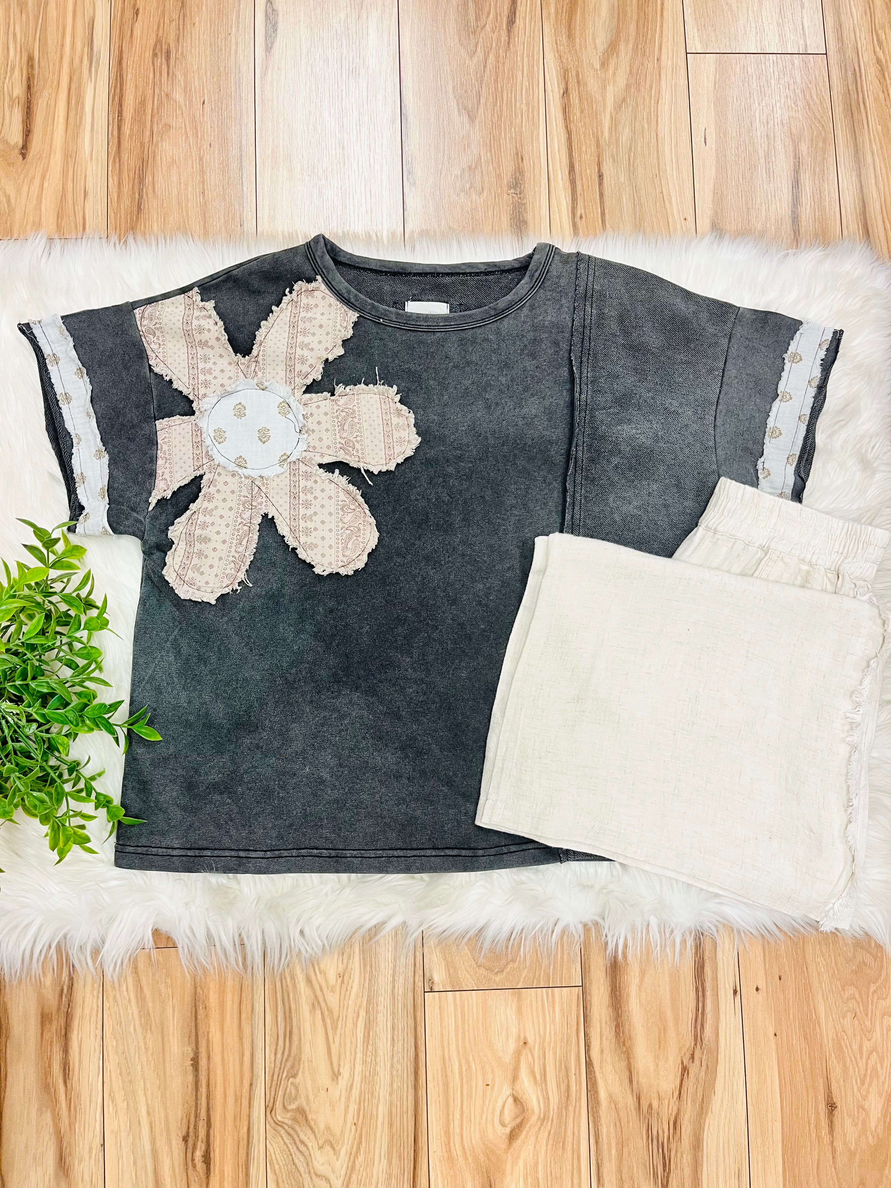 Women’s Umgee Ash Mineral Wash Flower Patch Top- Loose Fit