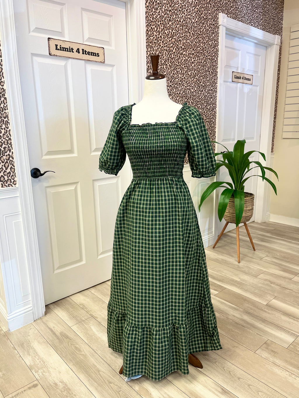 Women’s Evermmee Green Plaid Smocked Square Neck Midi Dress with Pockets - True to size