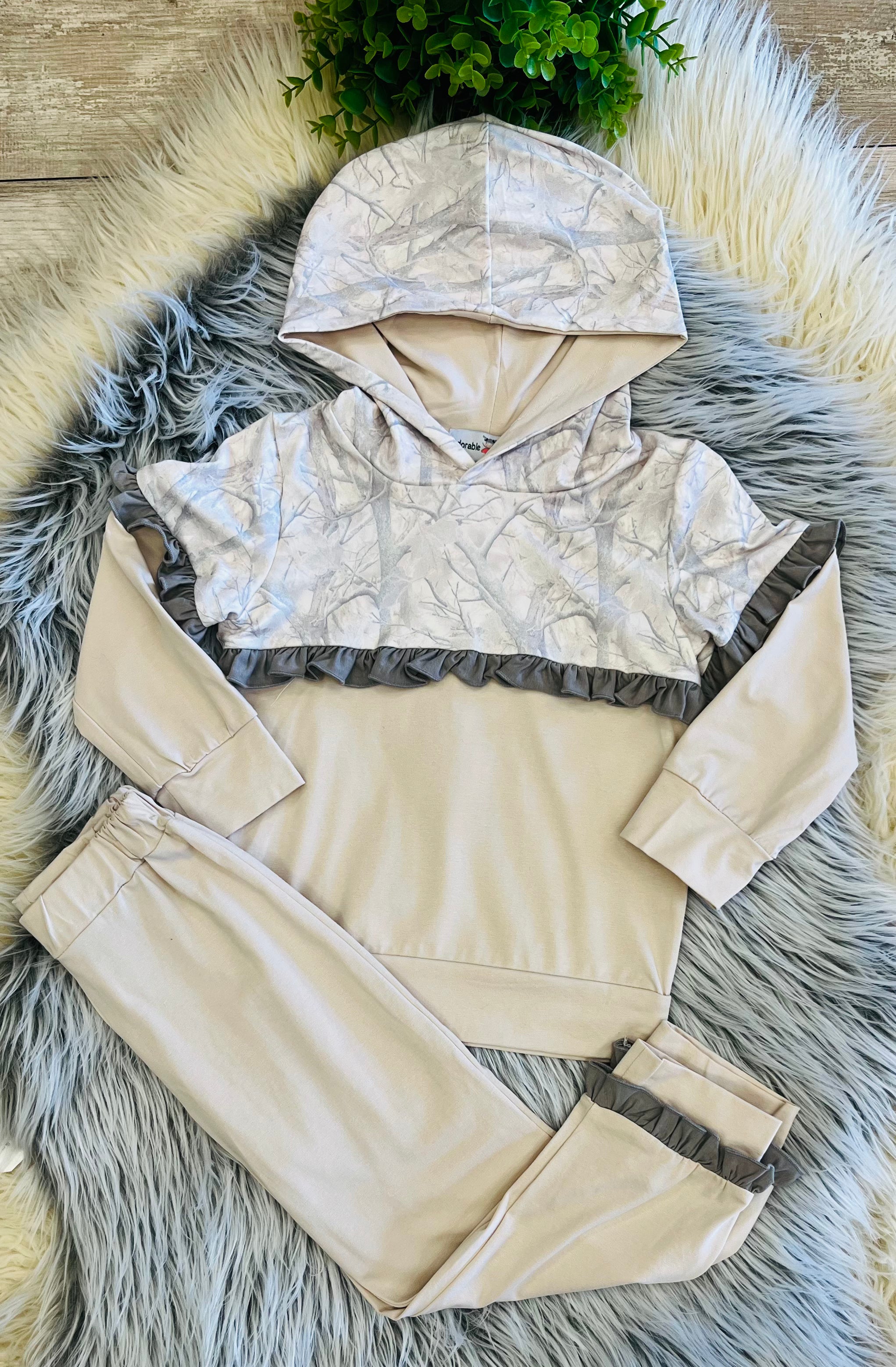 Girl’s Camouflage Outfit