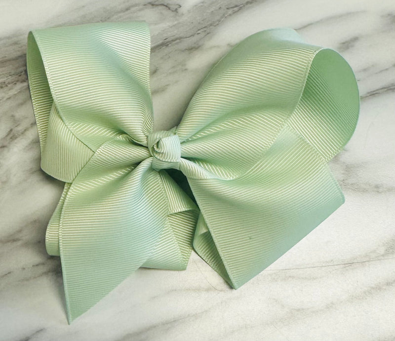 Mini Mee 6 inch clip Bow