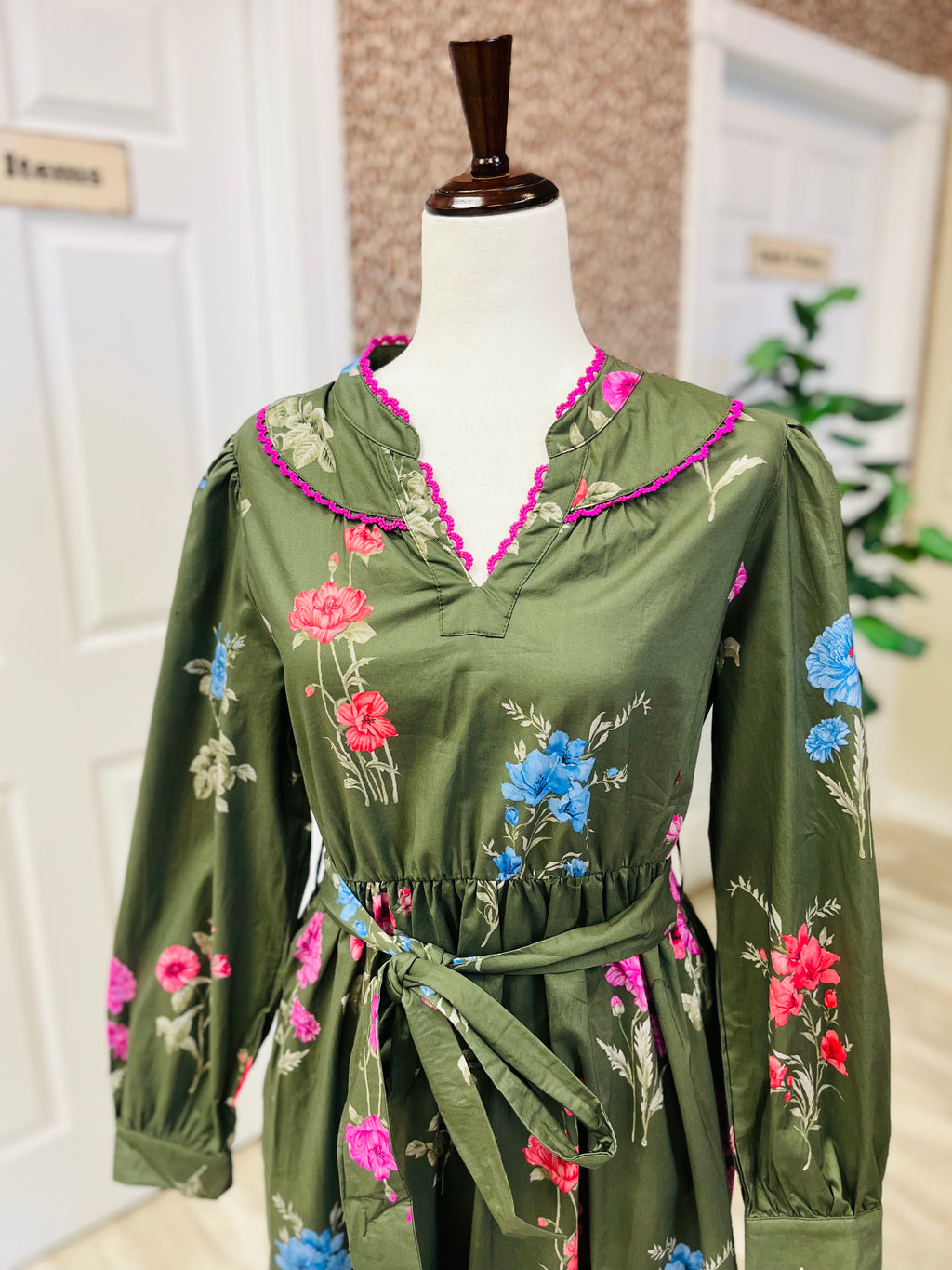 Women’s Olive Green Jodifl Floral Print dress - True to size