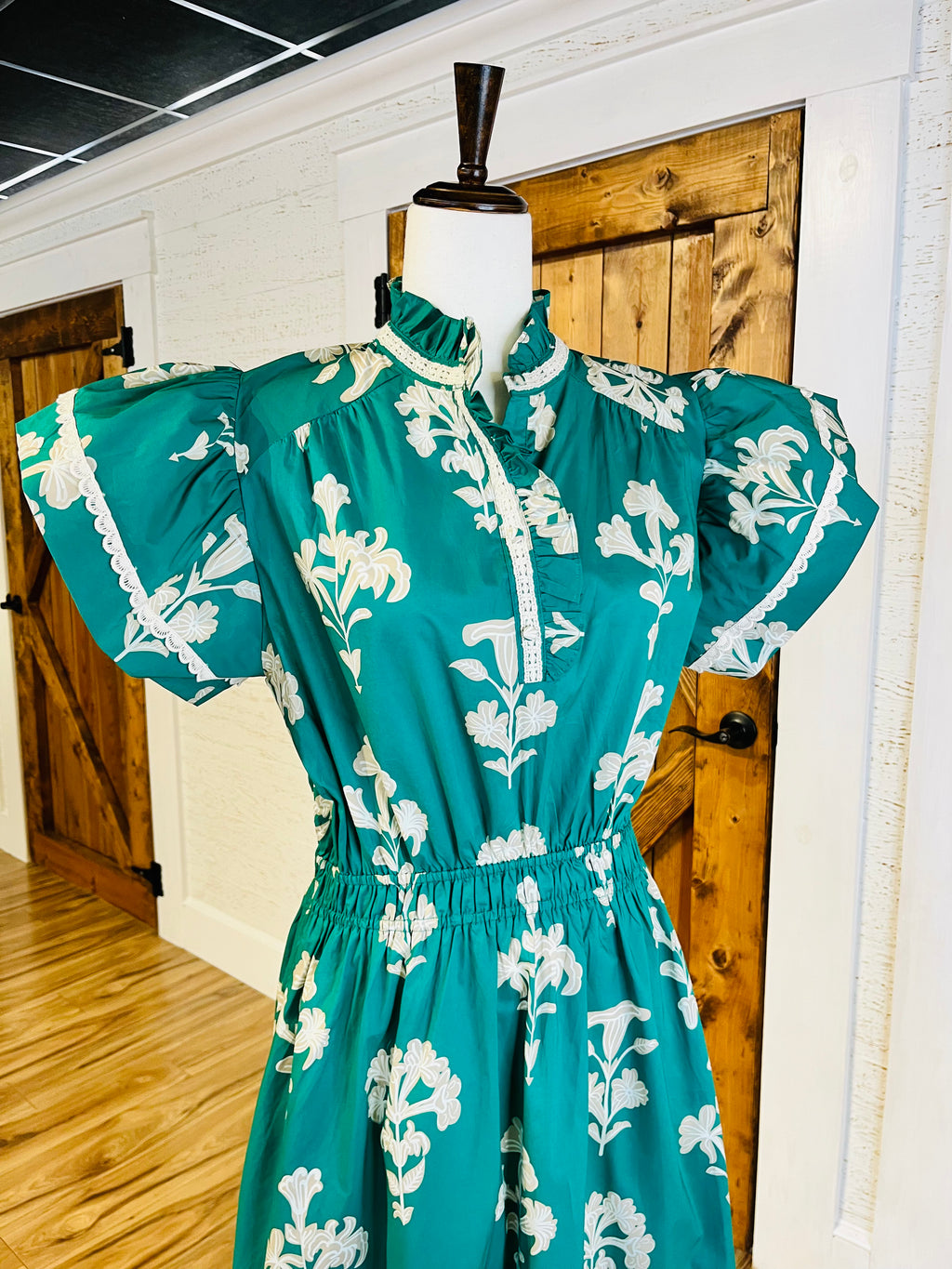 Women’s Umgee Green Floral Lace Detail Dress