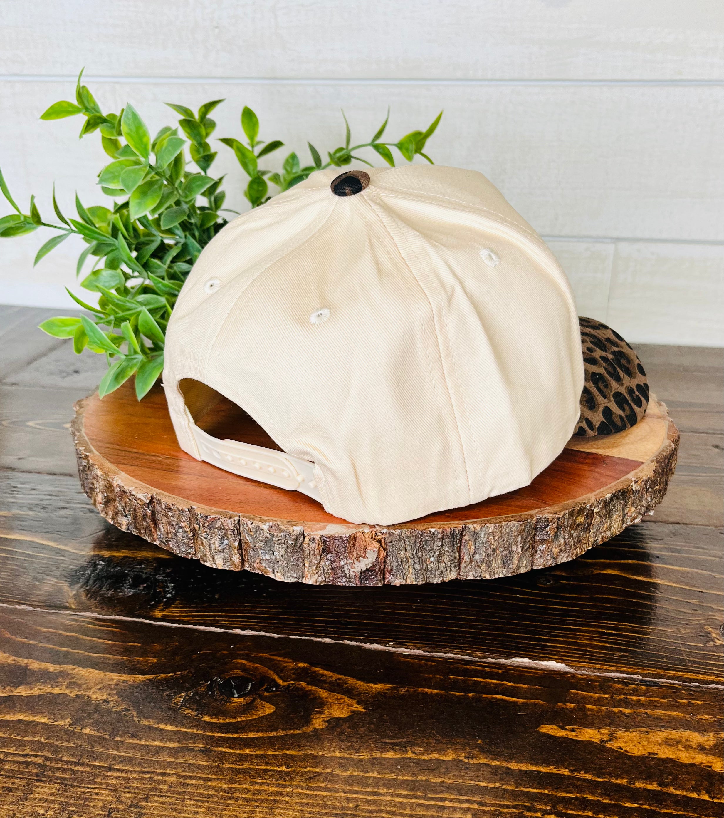 Women’s Full Time Yapper Leopard Hat