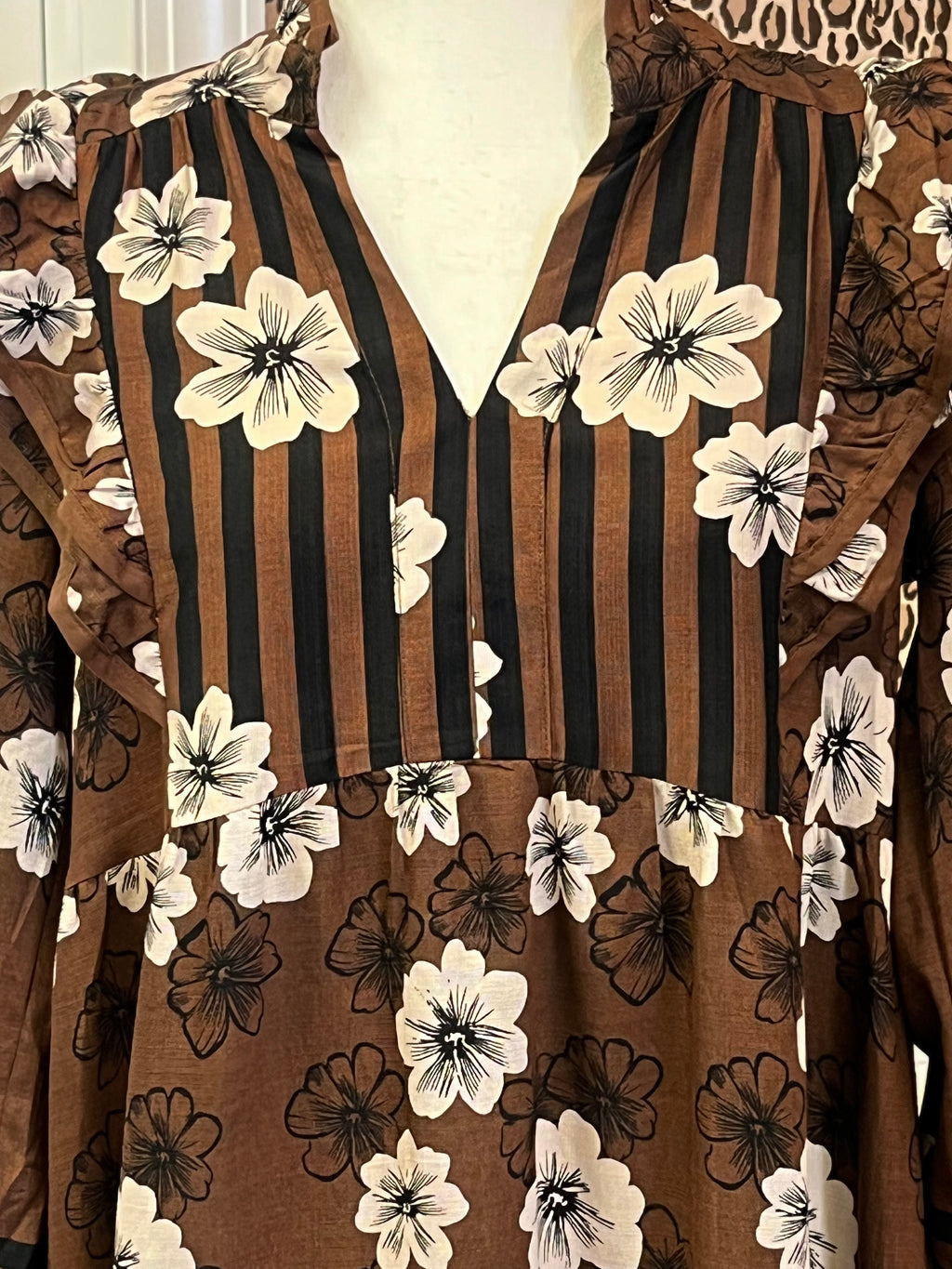 Women’s Umgee Brown Floral Ruffle Split Neck Dress