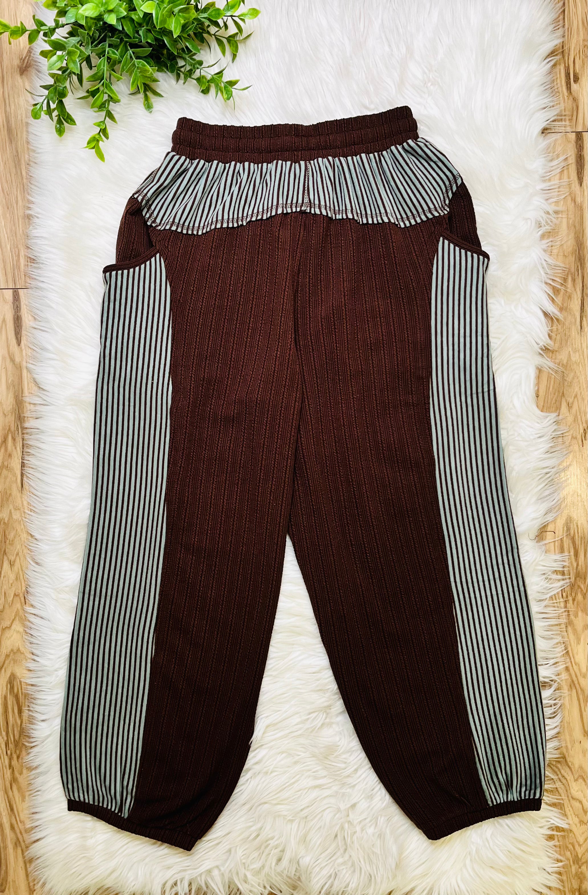 Women’s Very J Brown and Seafoam Stripe Detail Pant Set