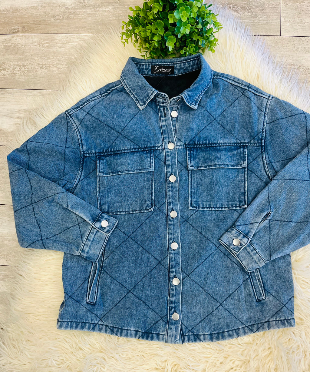 Women’s Evermmee Quilted Denim Top - True to size