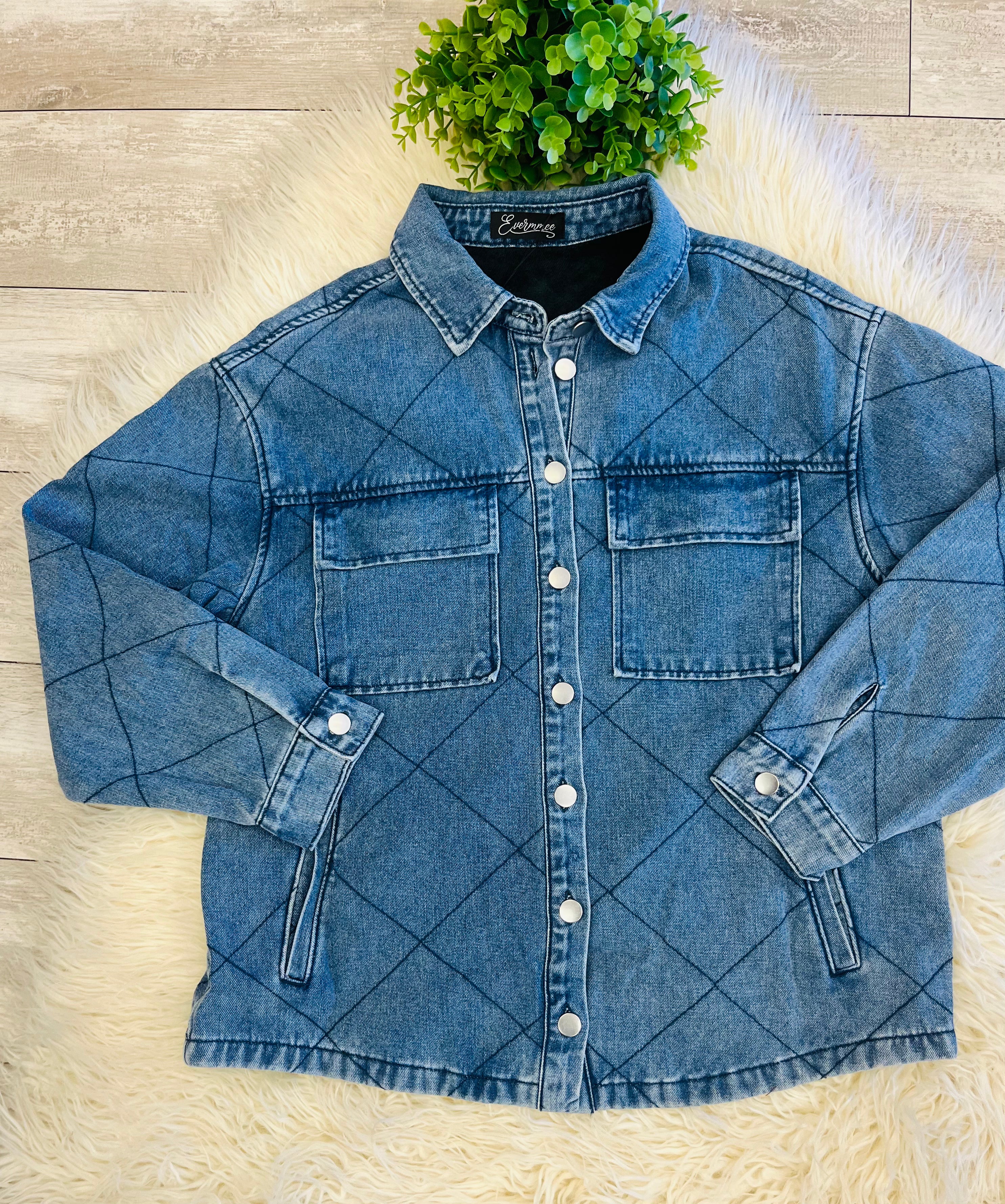 Women’s Evermmee Quilted Denim Top - True to size