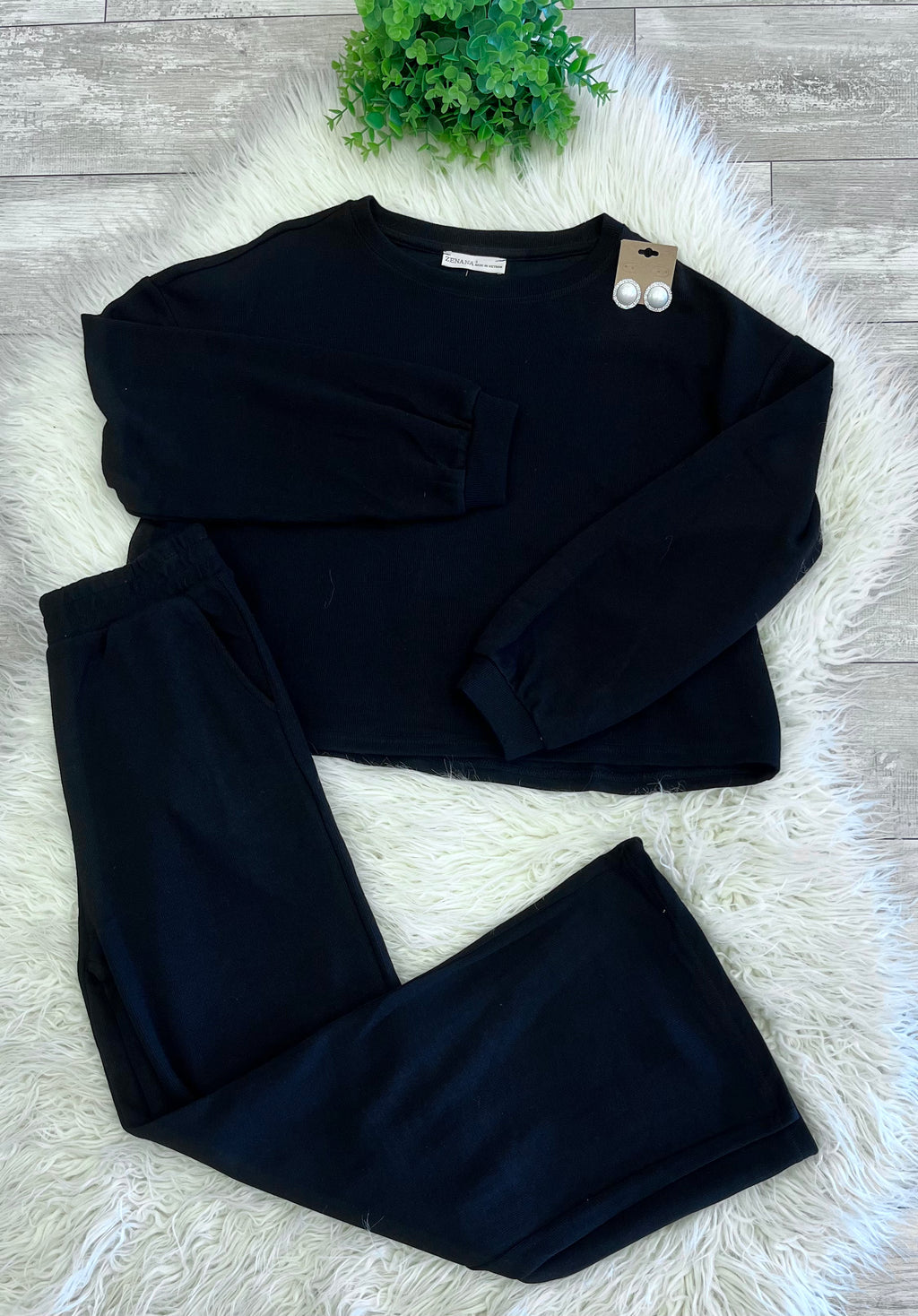 Women’s Zenana Black Long Sleeve Two Piece Set - True to size