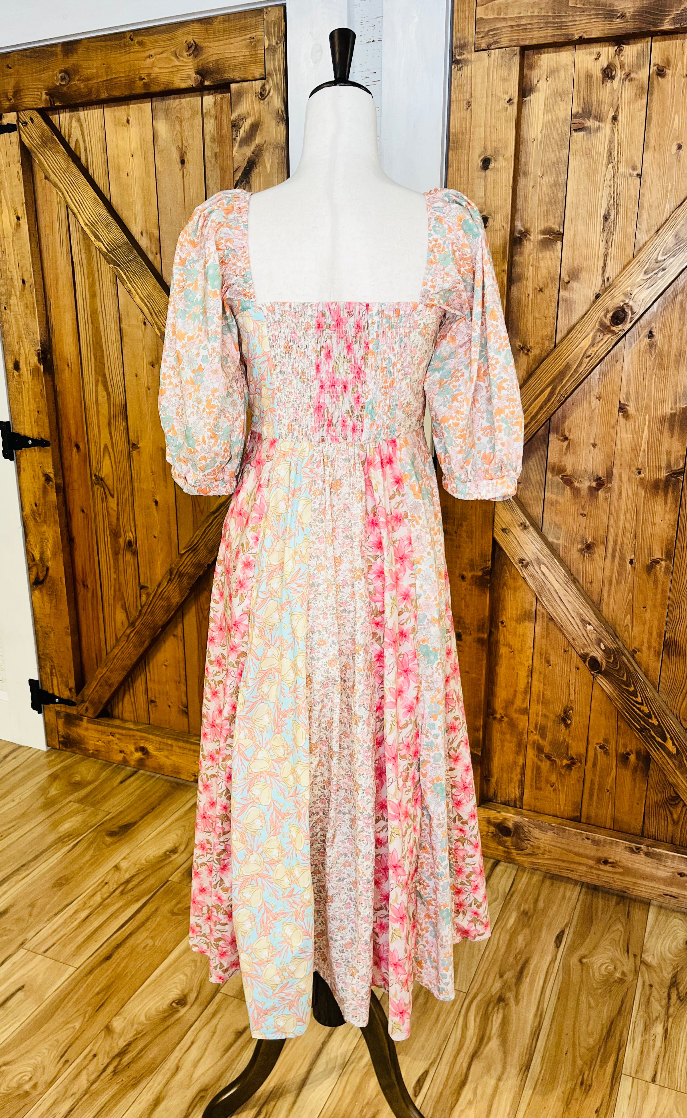 Women’s GiGiO Rose Mixed Print Dress with a Smocked Back