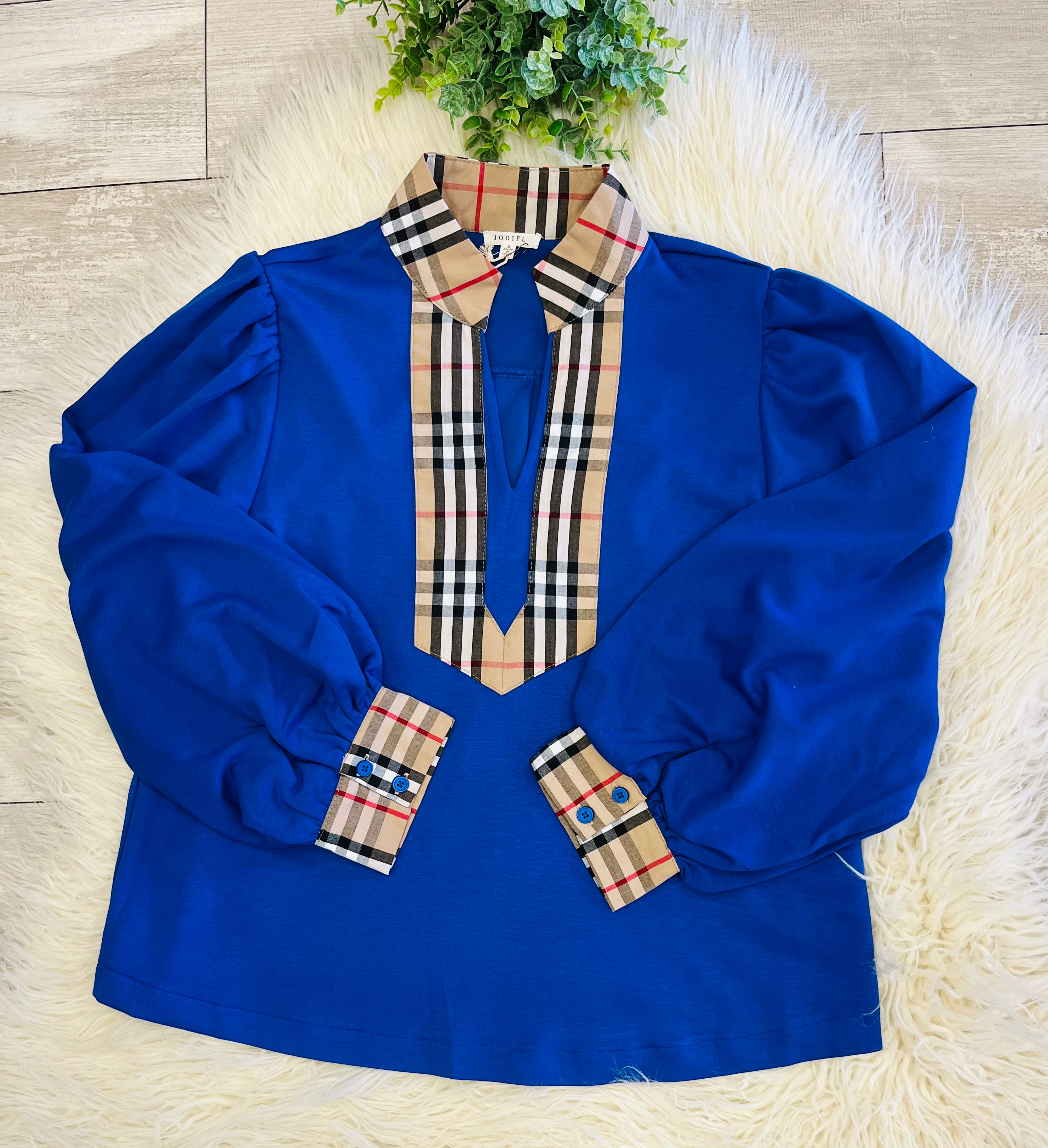 Women’s Jodifl Royal Blue puff sleeve top - true to size