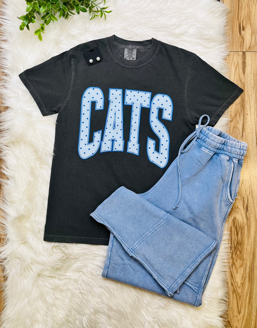 Women’s Comfort Color Cats Polka Dot Tee