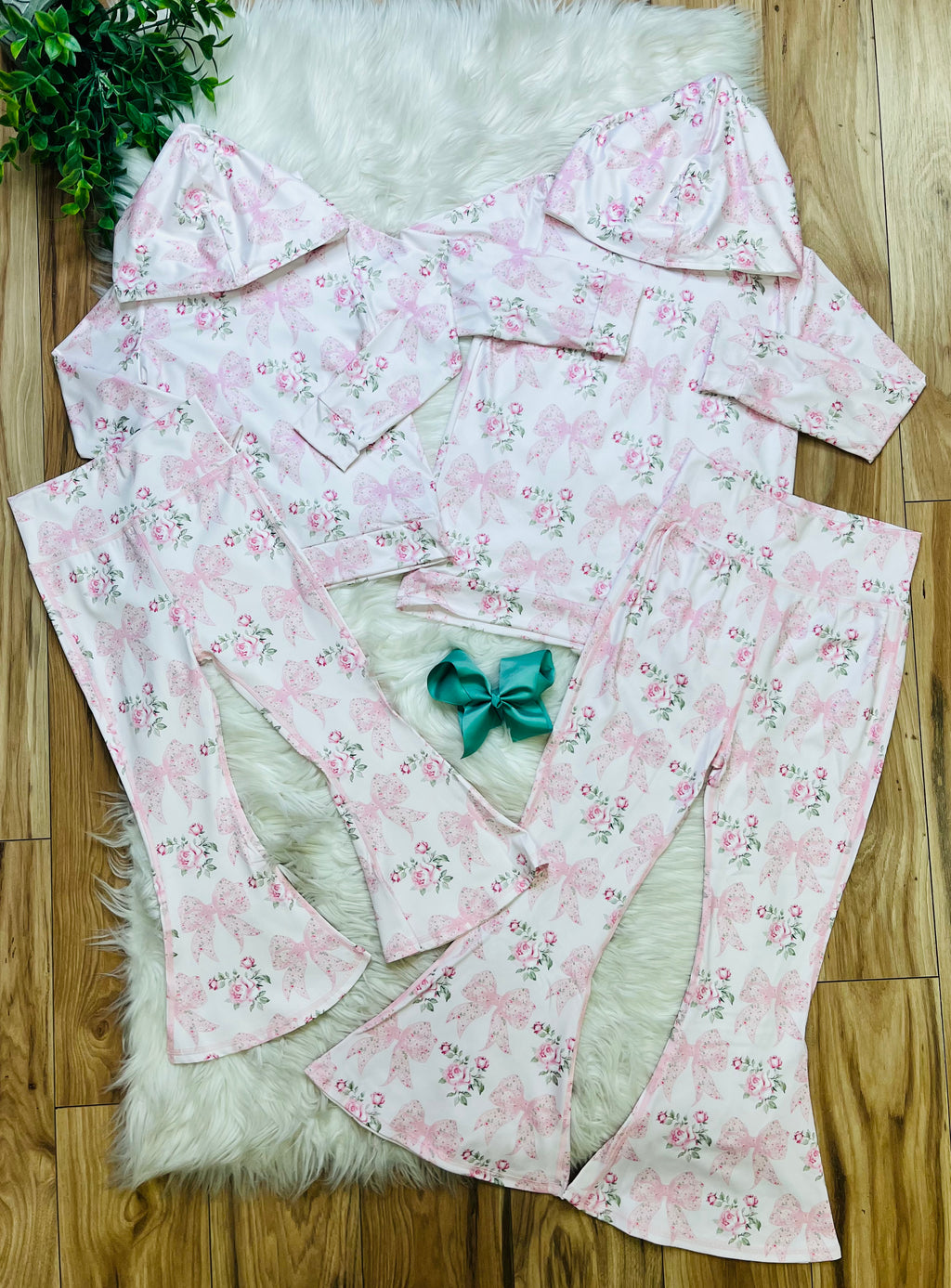 Girl’s Pink Rose Bow Hooded Outfit Set