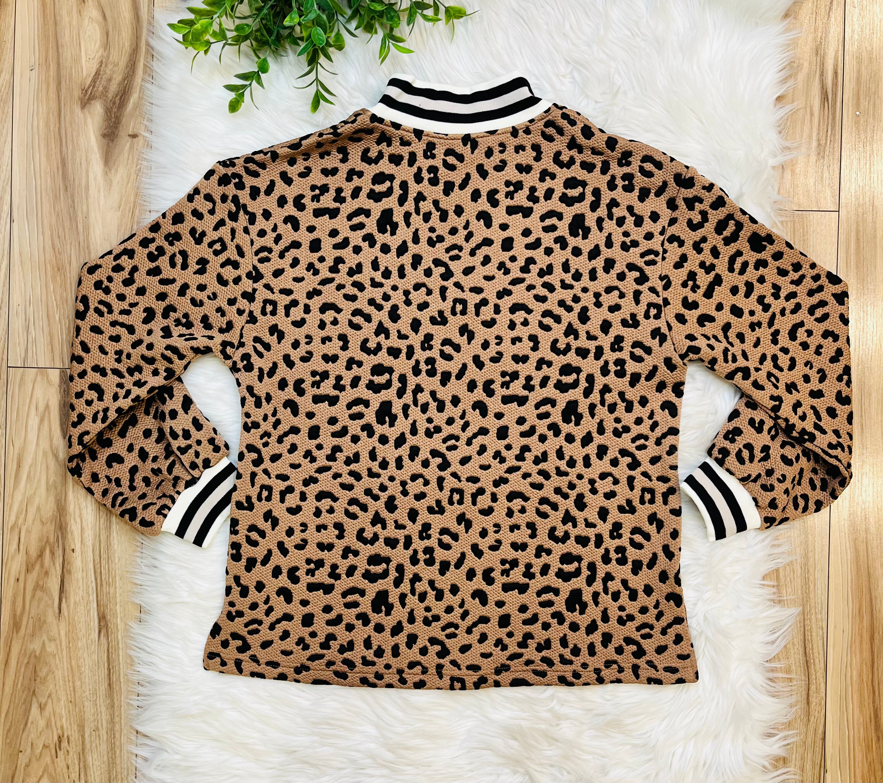 Women’s Evermmee Leopard Top