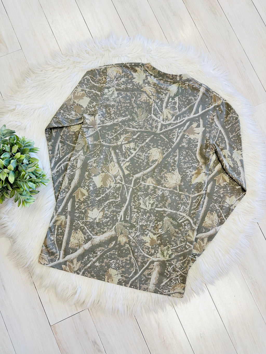 Women’s Golden Girls Long Sleeve Camo Kentucky Tee