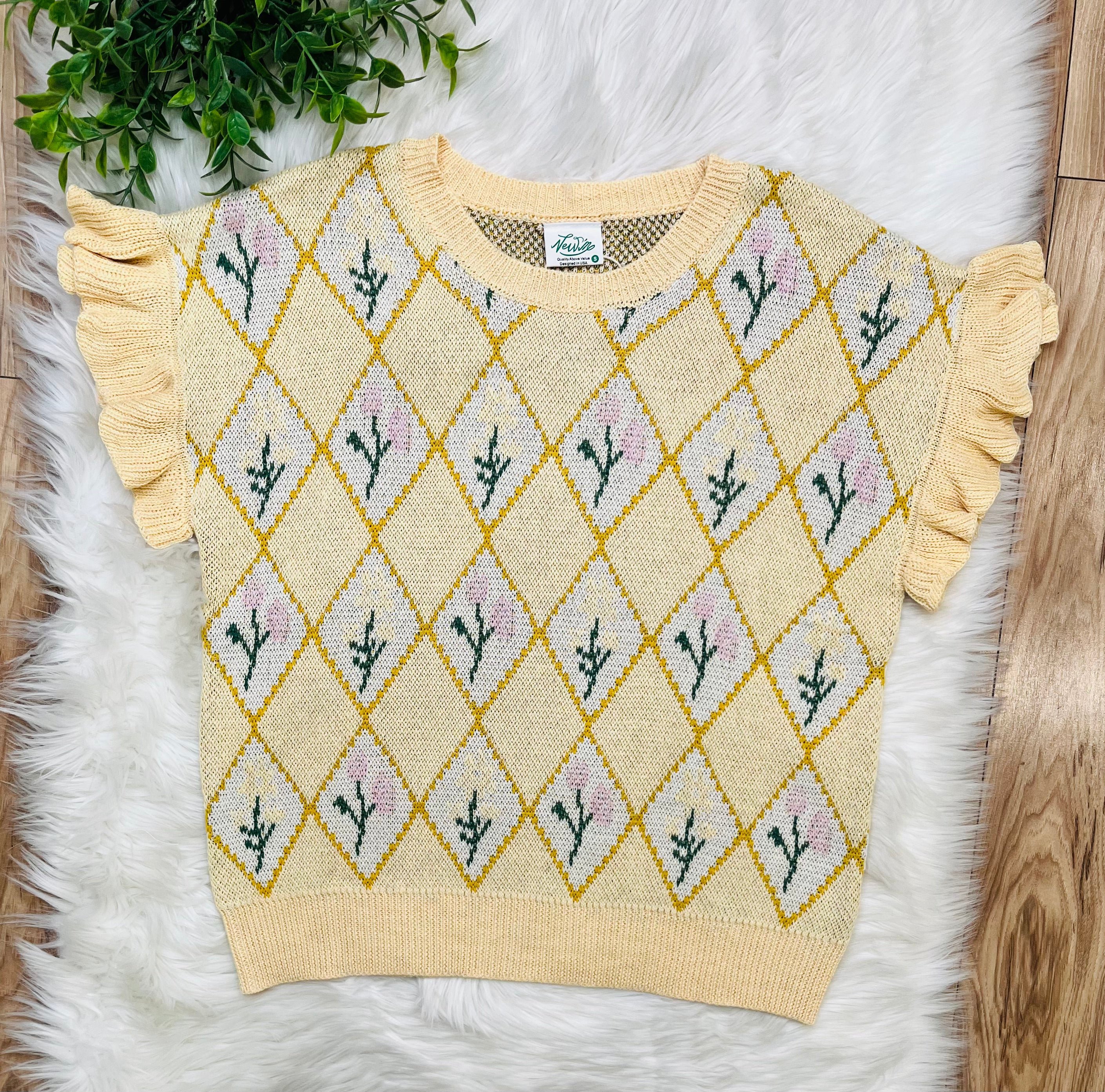 Women’s Very J Yellow Floral Sweater Top