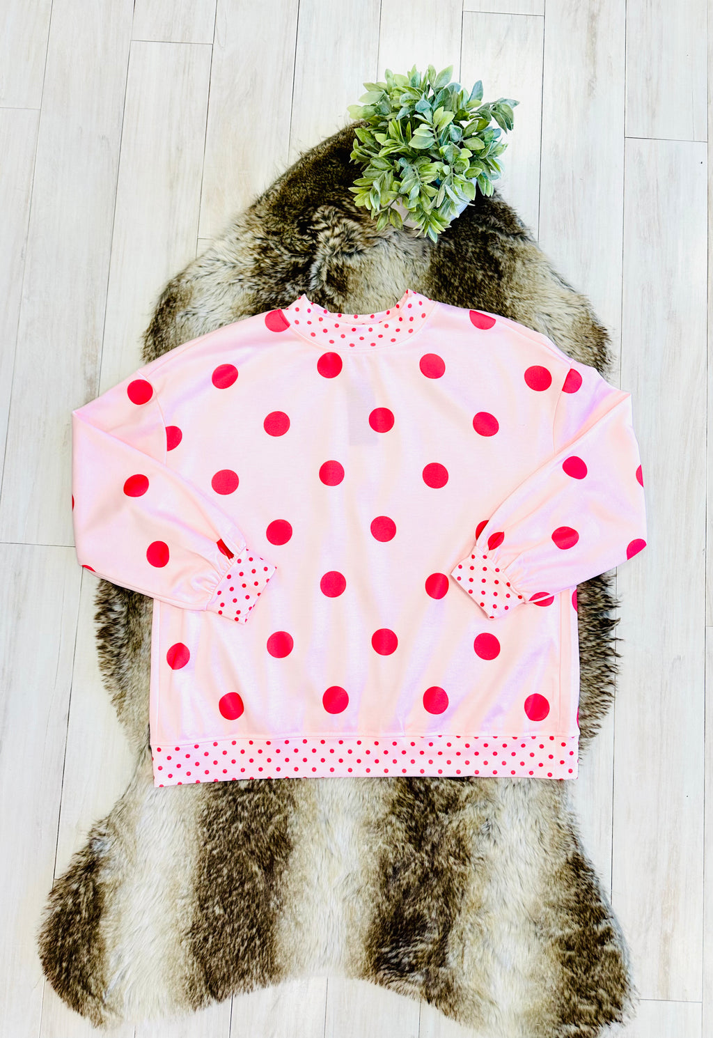 Women’s Pink Mock-neck Polkadot Crewneck