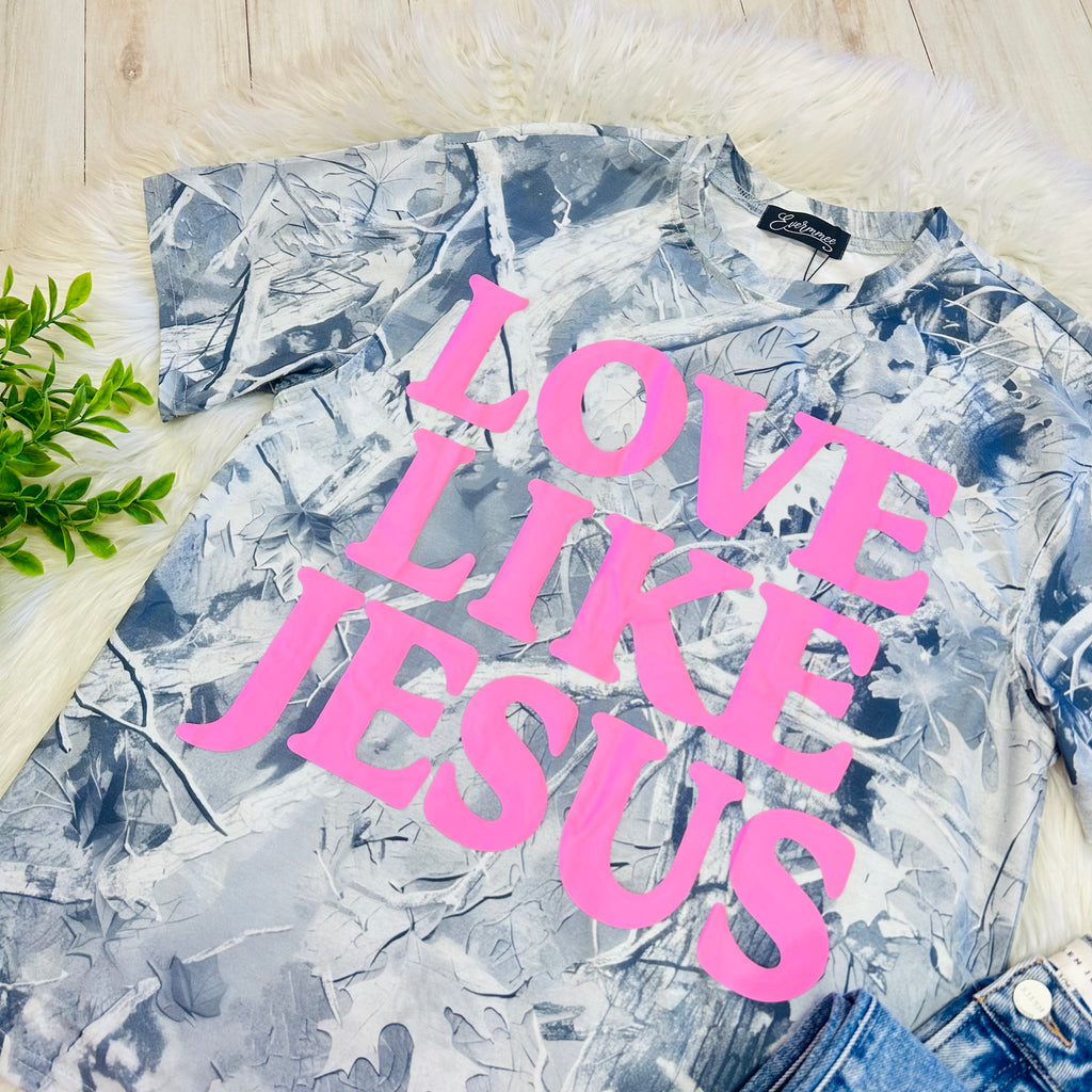 Women’s Camo Love Like Jesus Graphic Tee